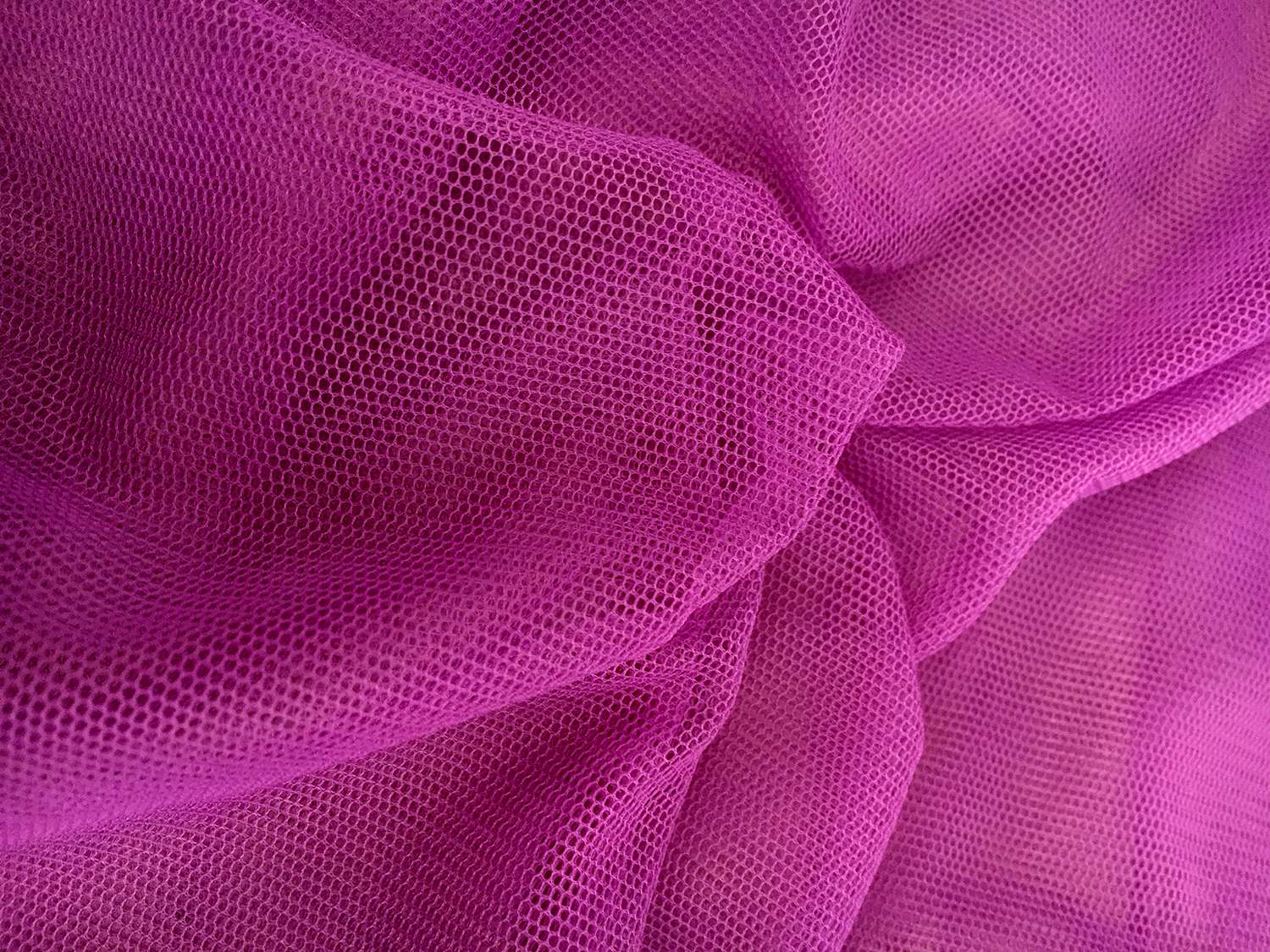 Nylon Bobbinet in Ciclamino