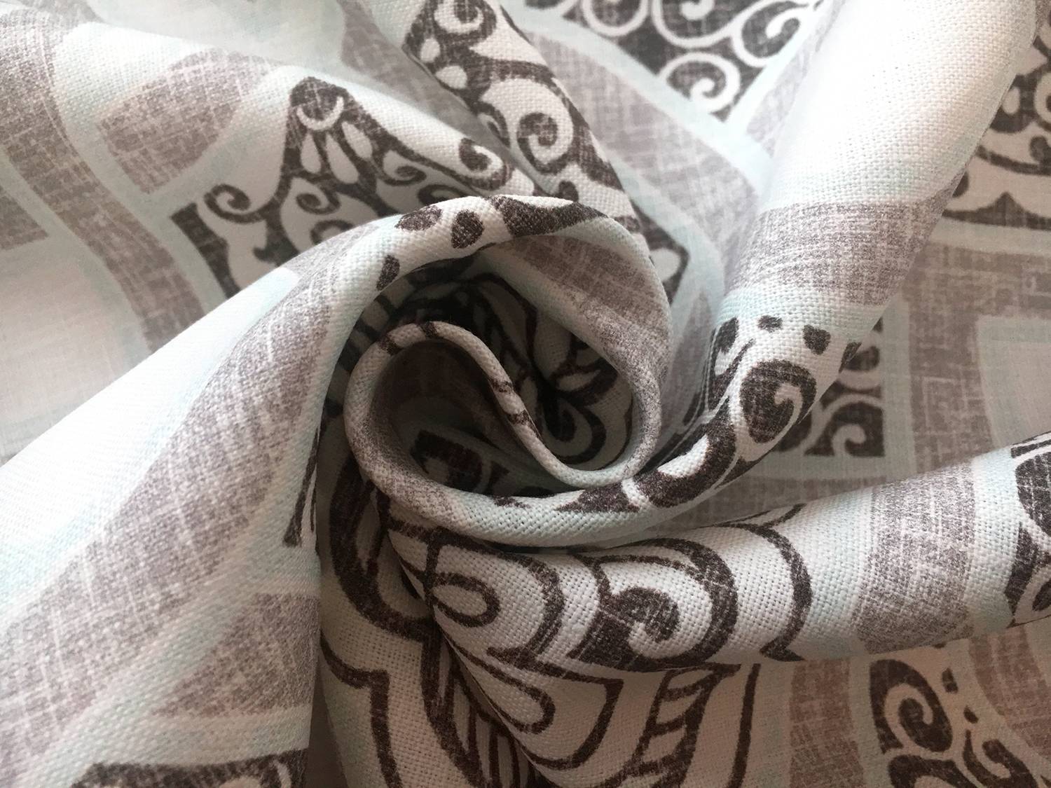 Light Weight Linen Print Arabesque Mosaic 1