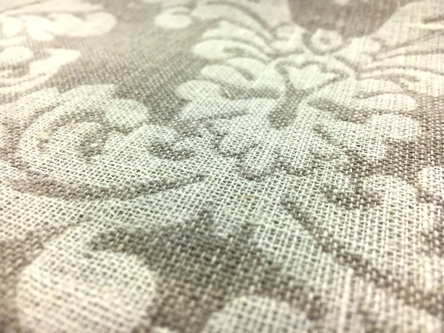 Doubleface Upholstery Linen Damask With Filigree3