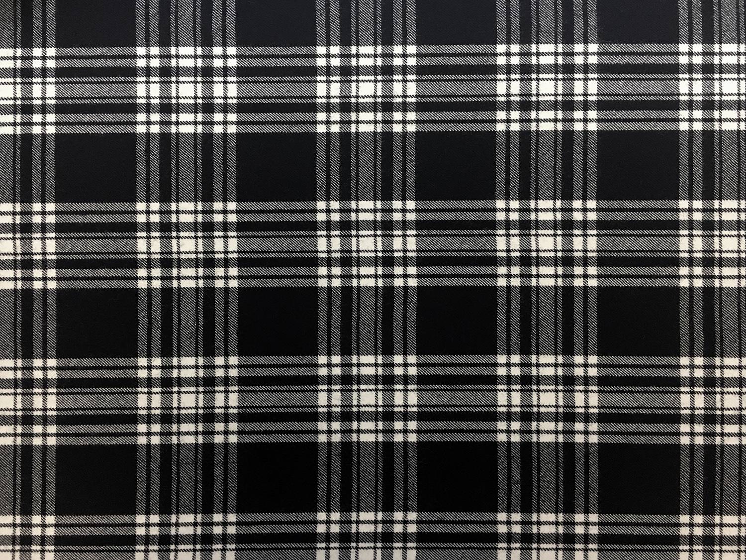 Italian Virgin Wool Black and White Tartan Plaid0