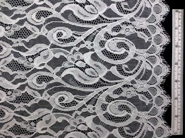 Chantilly Lace0