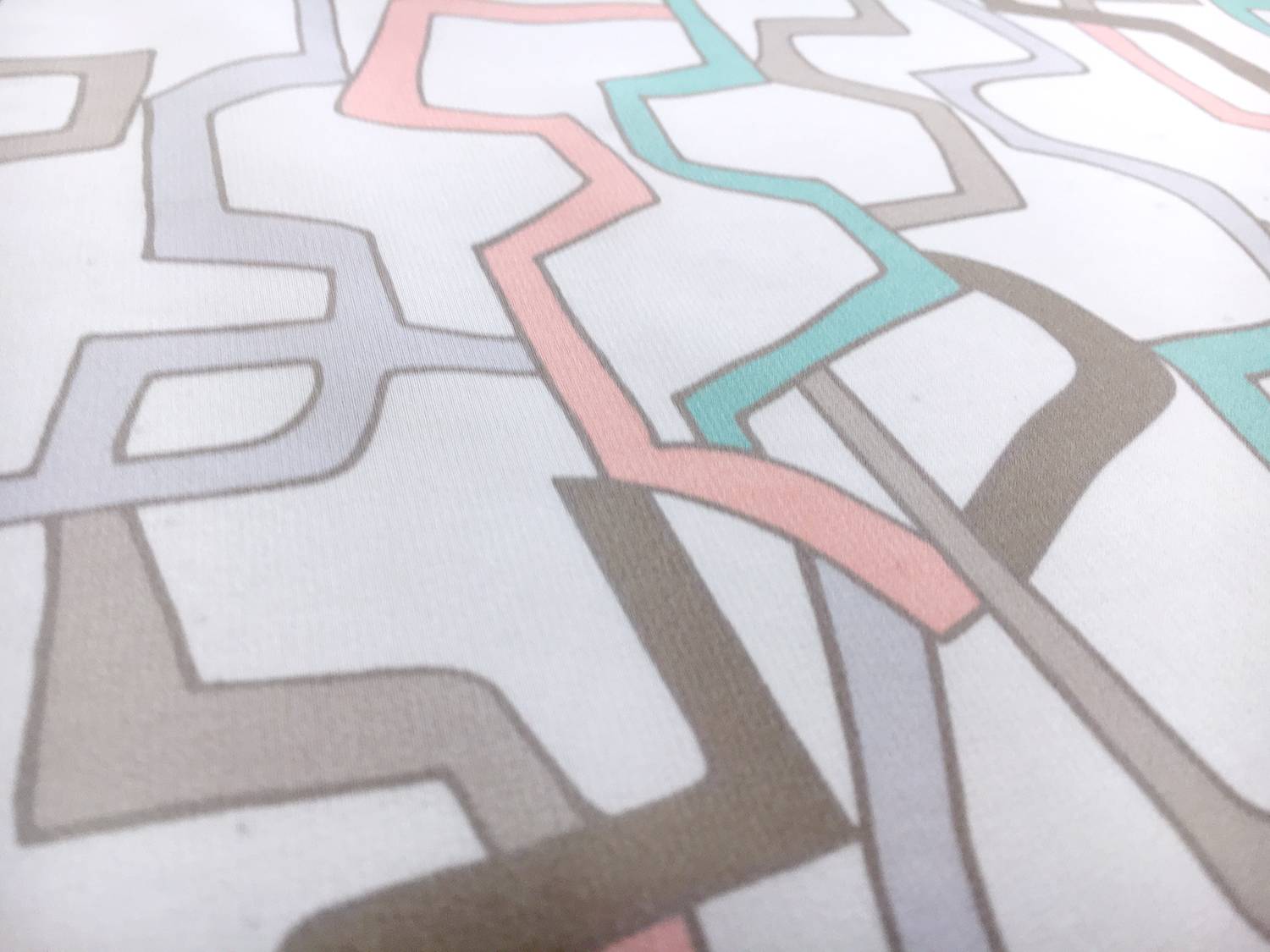 Printed Silk Crepe de Chine with Geometric Chains2