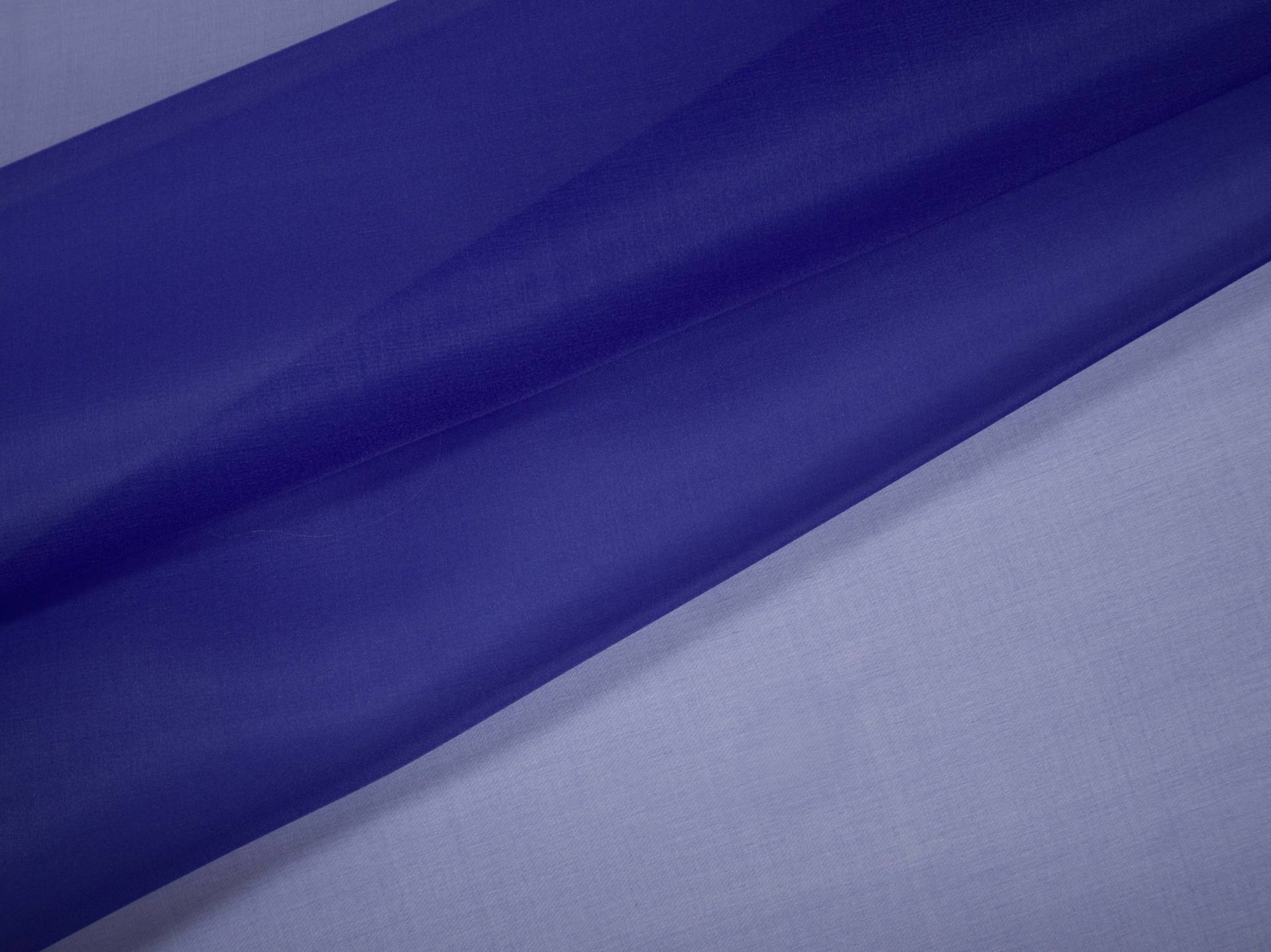 Solid organza in Iris folded