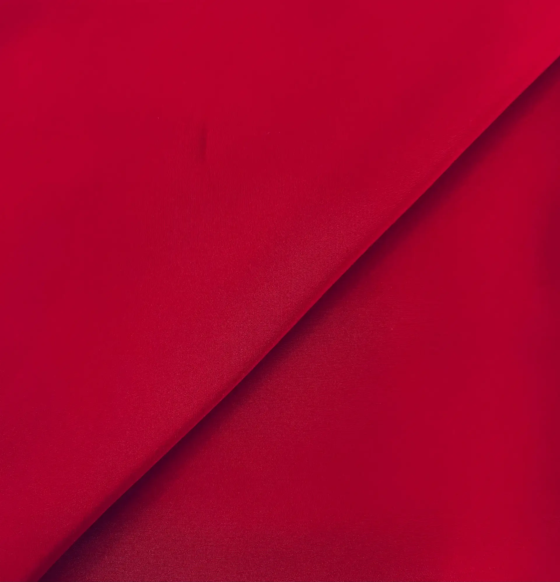 4-Ply Silk In Cerise (A) (40 momme)