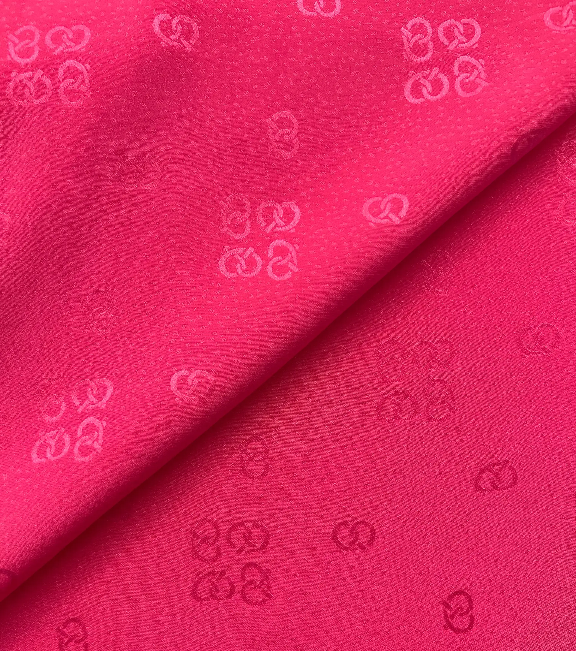 Vintage silk Jacquard in Flamingo Pink