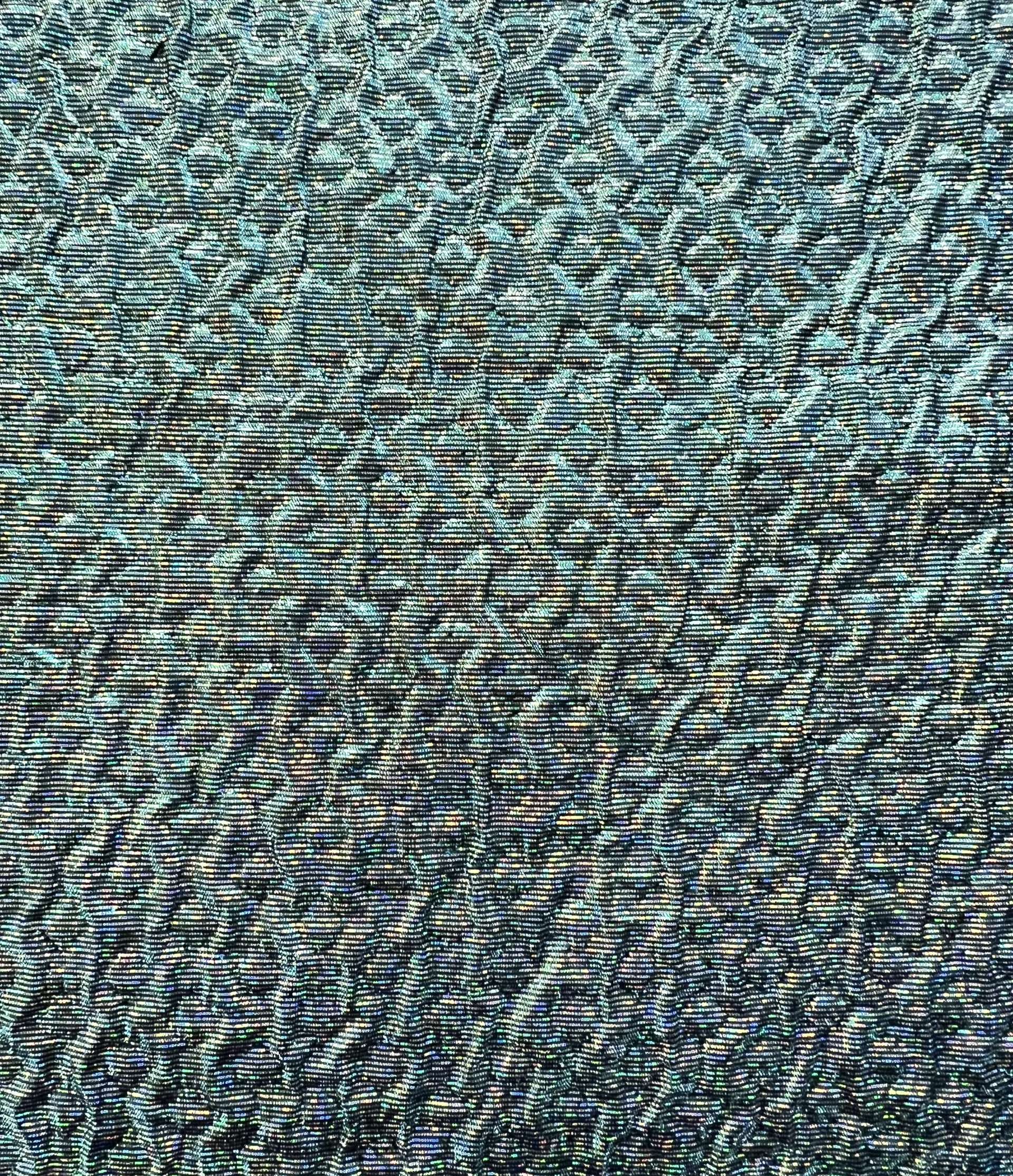 Holographic Cloque in Green