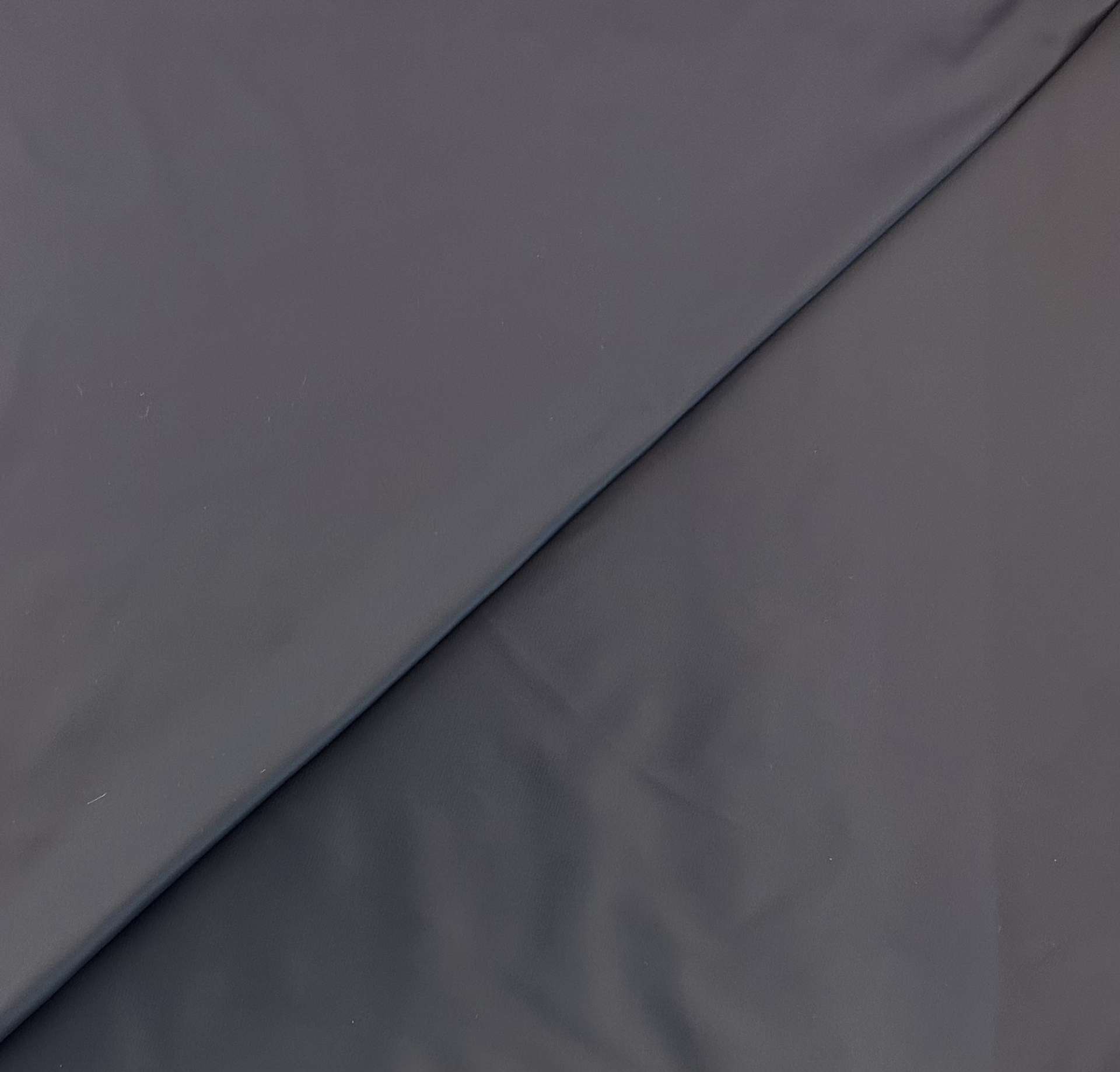 Polyester Cire in Navy