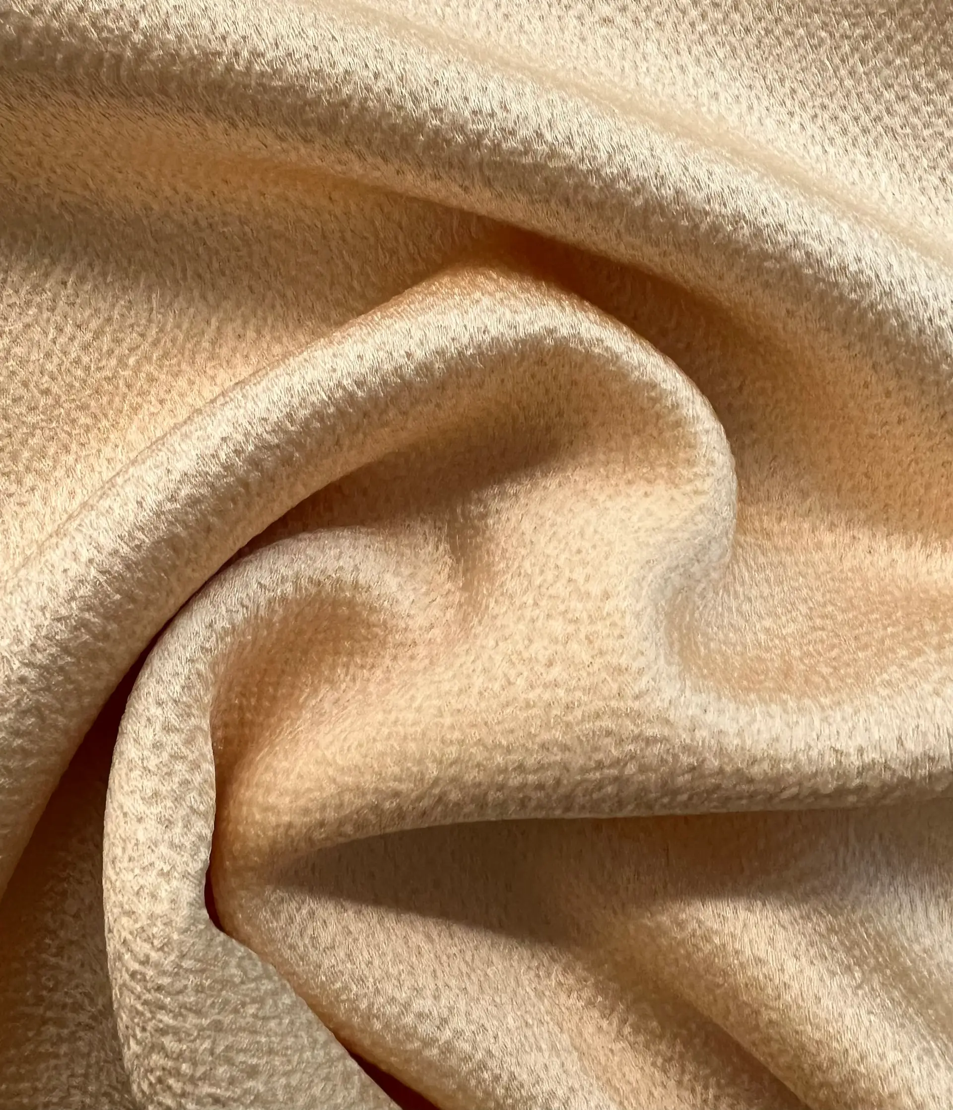 Made in Italy Viscose/Acetate Hammered Satin in Ivory