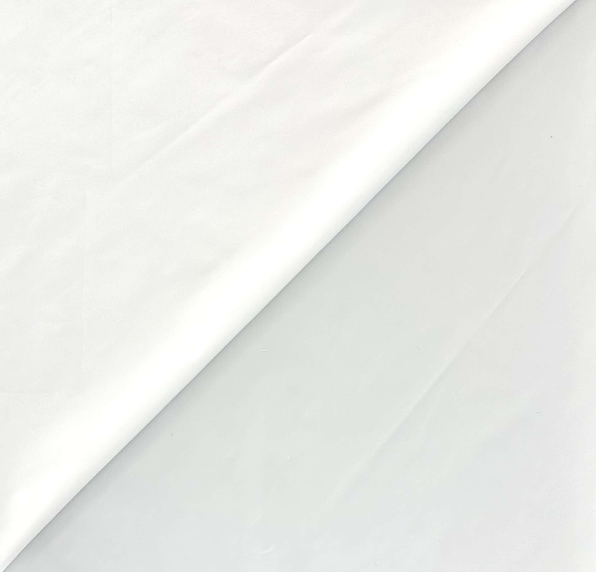 Polyester Ciré in White