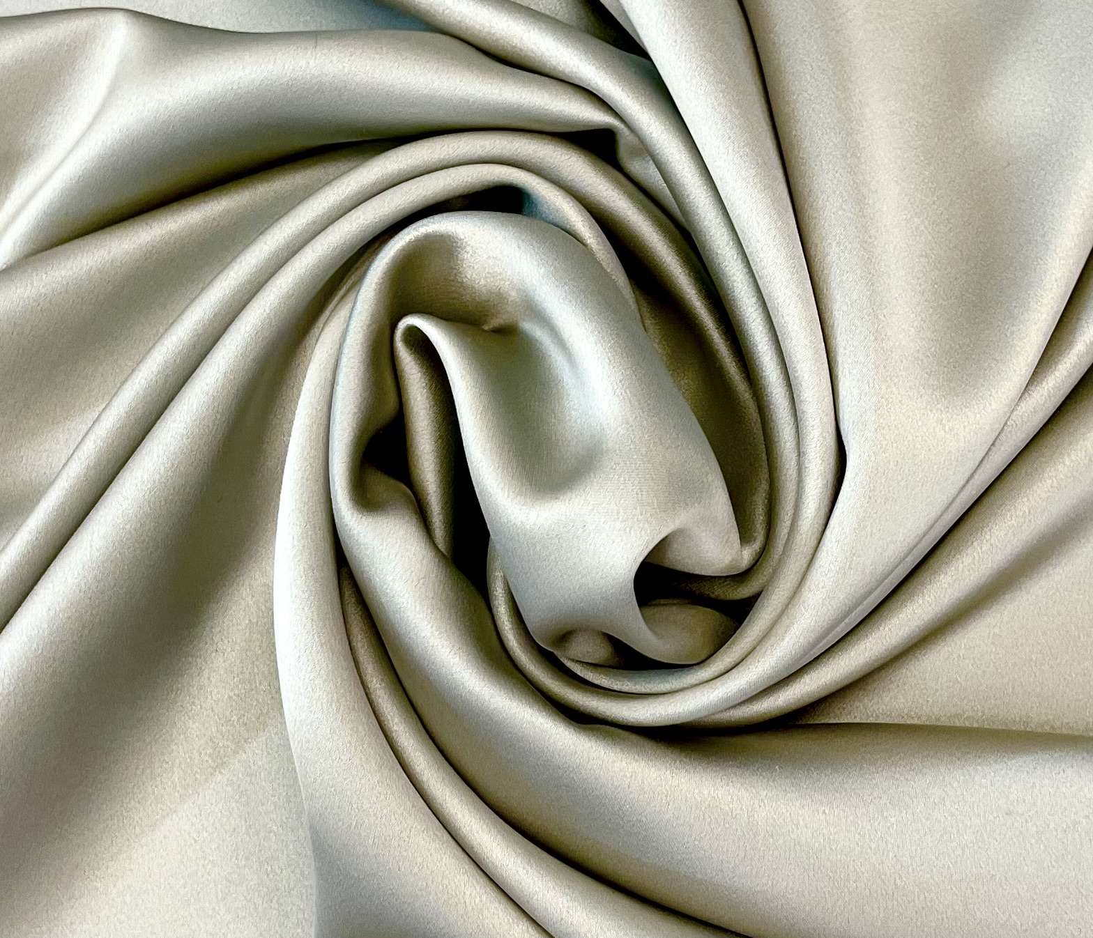 PURE SILK CREPE SATIN (40 MOMME)