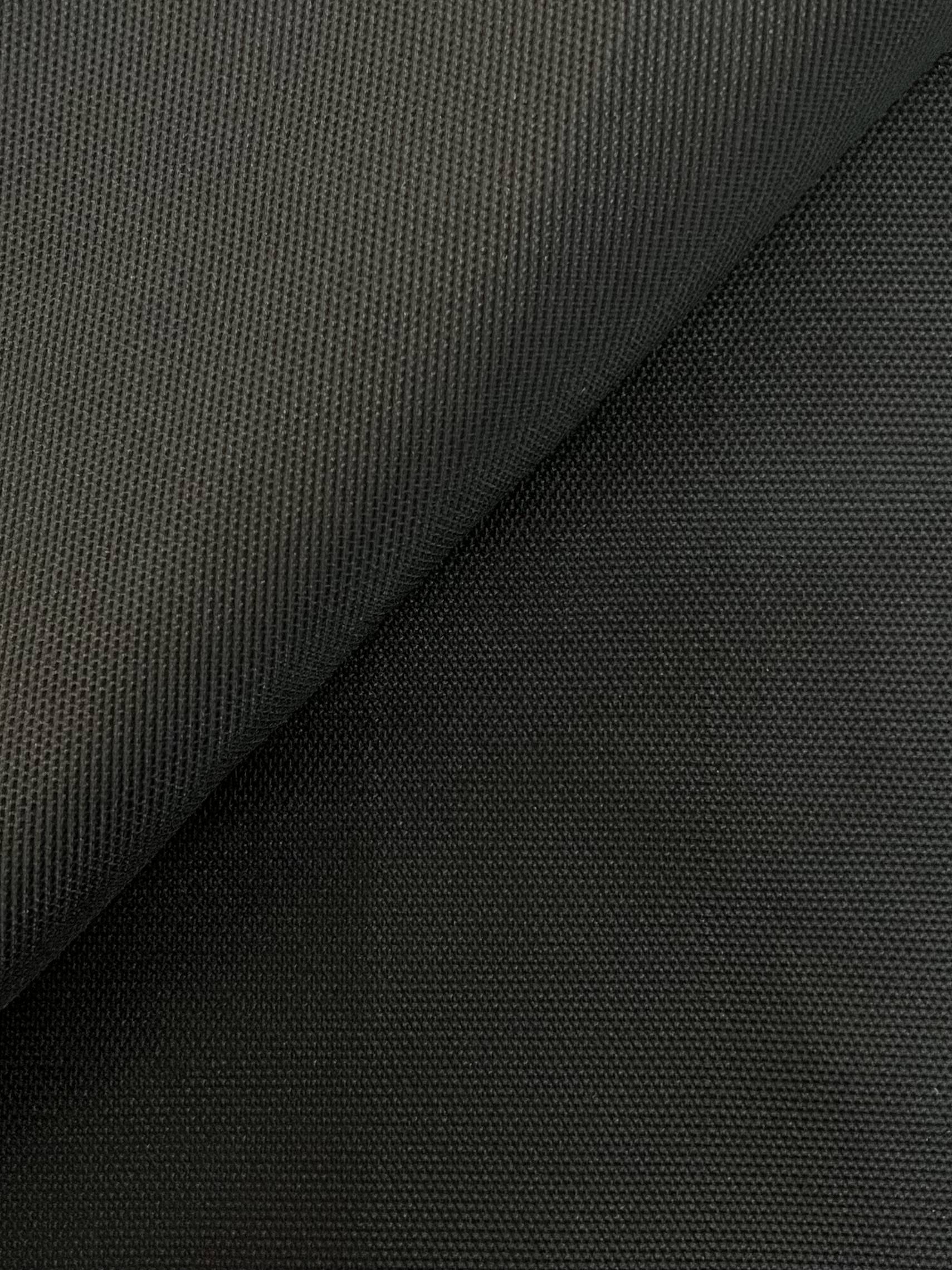Silk and Polyester Blend Piqué in Black