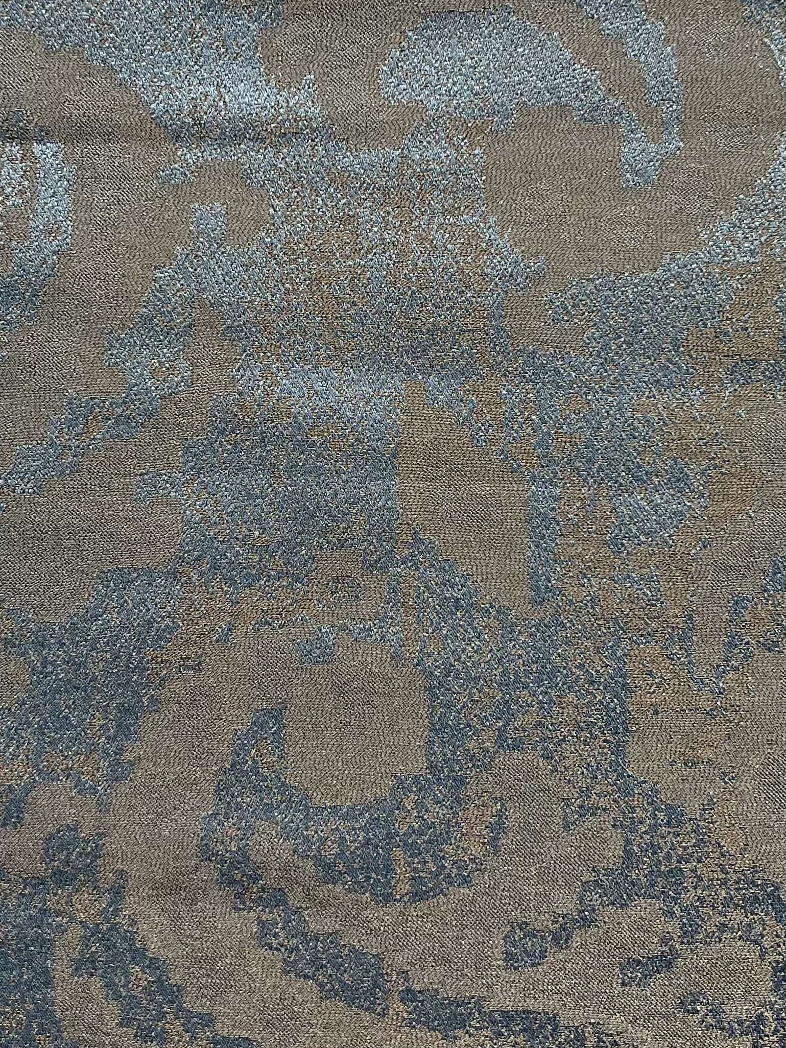 Liquid Lamé Silk Jacquard in Blue / Taupe