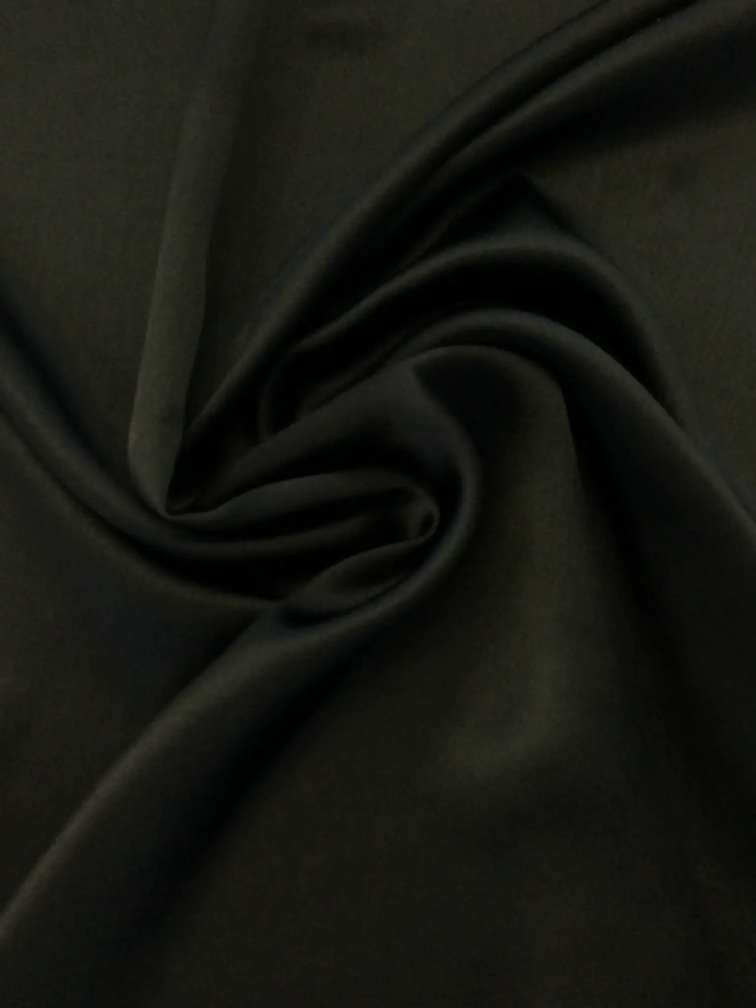 Silk Charmeuse Light Hammered in Black