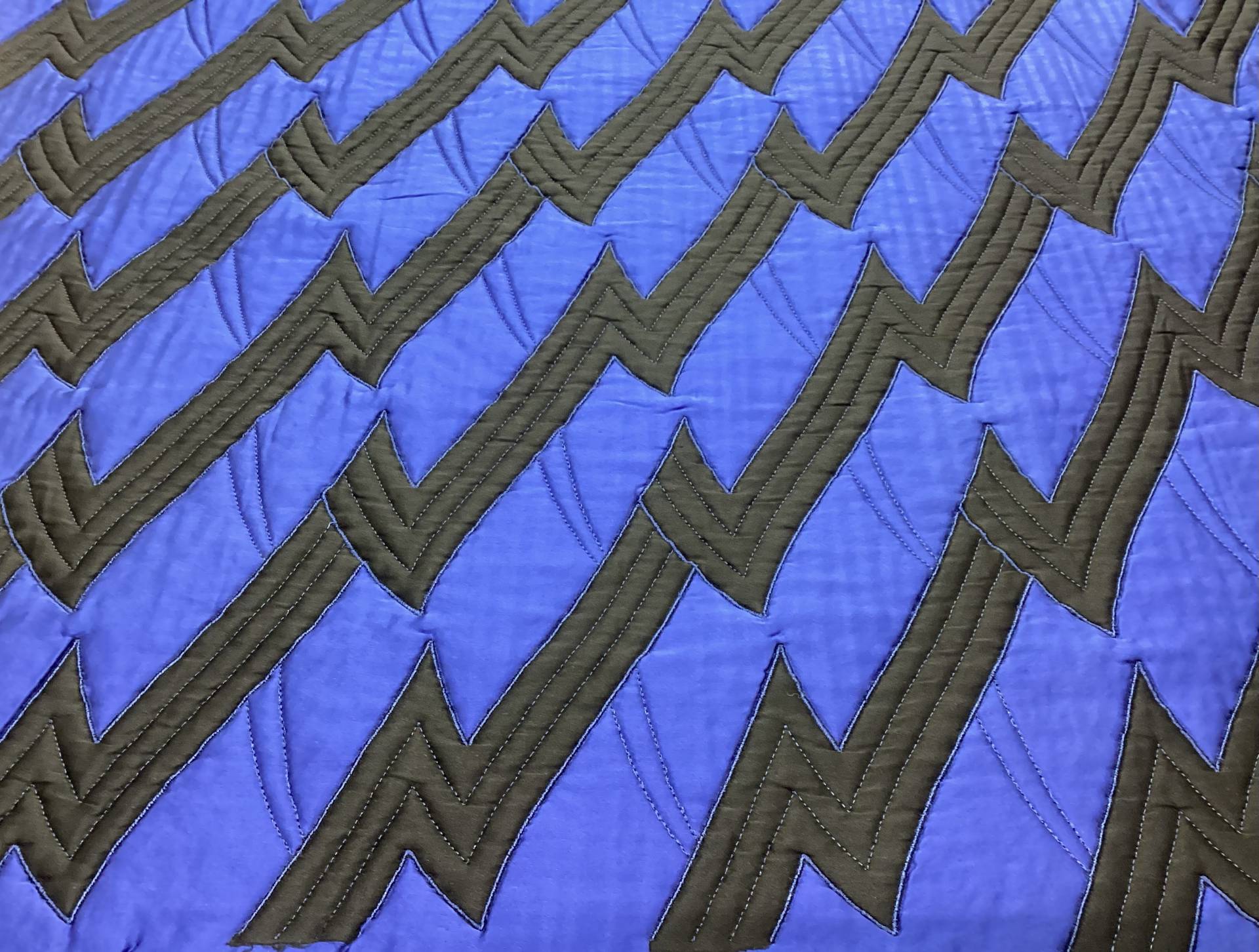 Quilted Silk Charmeuse in Zig Zag Pattern royal & Black