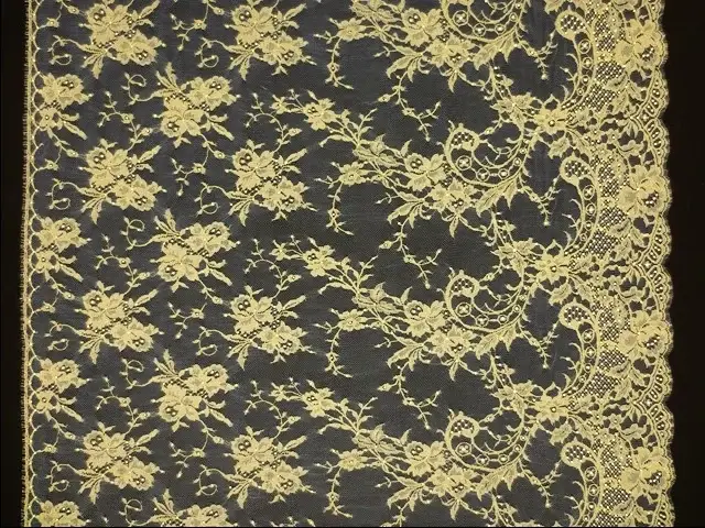 Beaded Metallic Chantilly Lace3