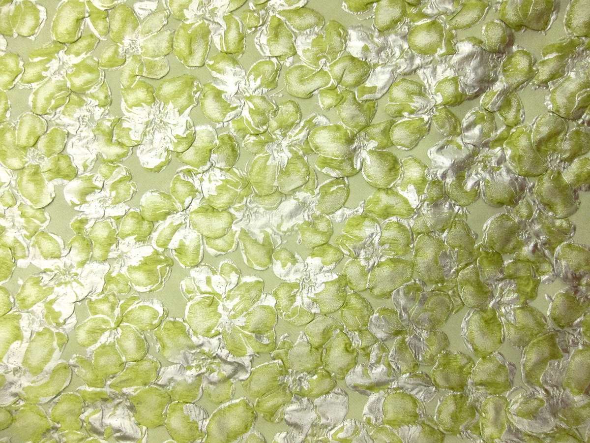 Metallic Silk Blend Cloqué0