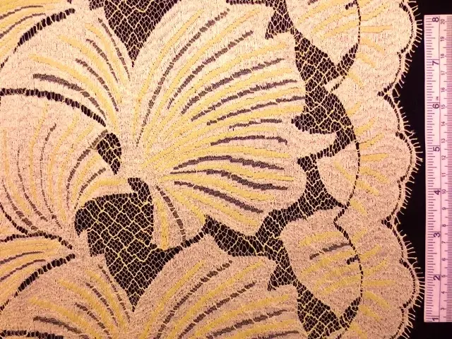 Chantilly Lace0