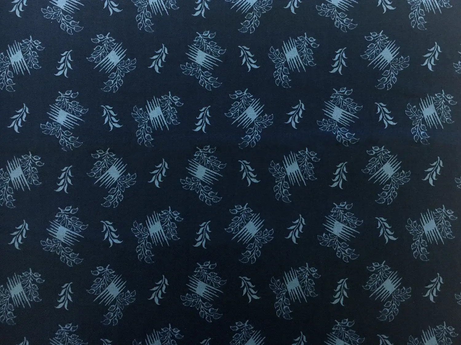 Cotton Broadcloth Decorative Leaves Print0