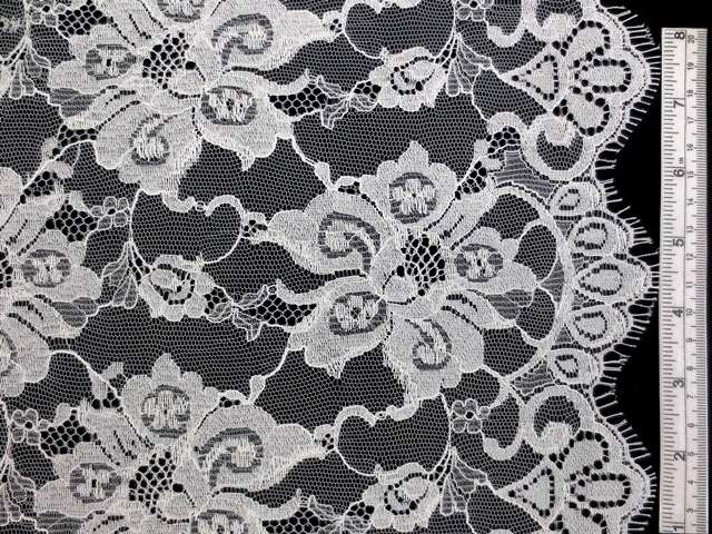 Chantilly Lace0