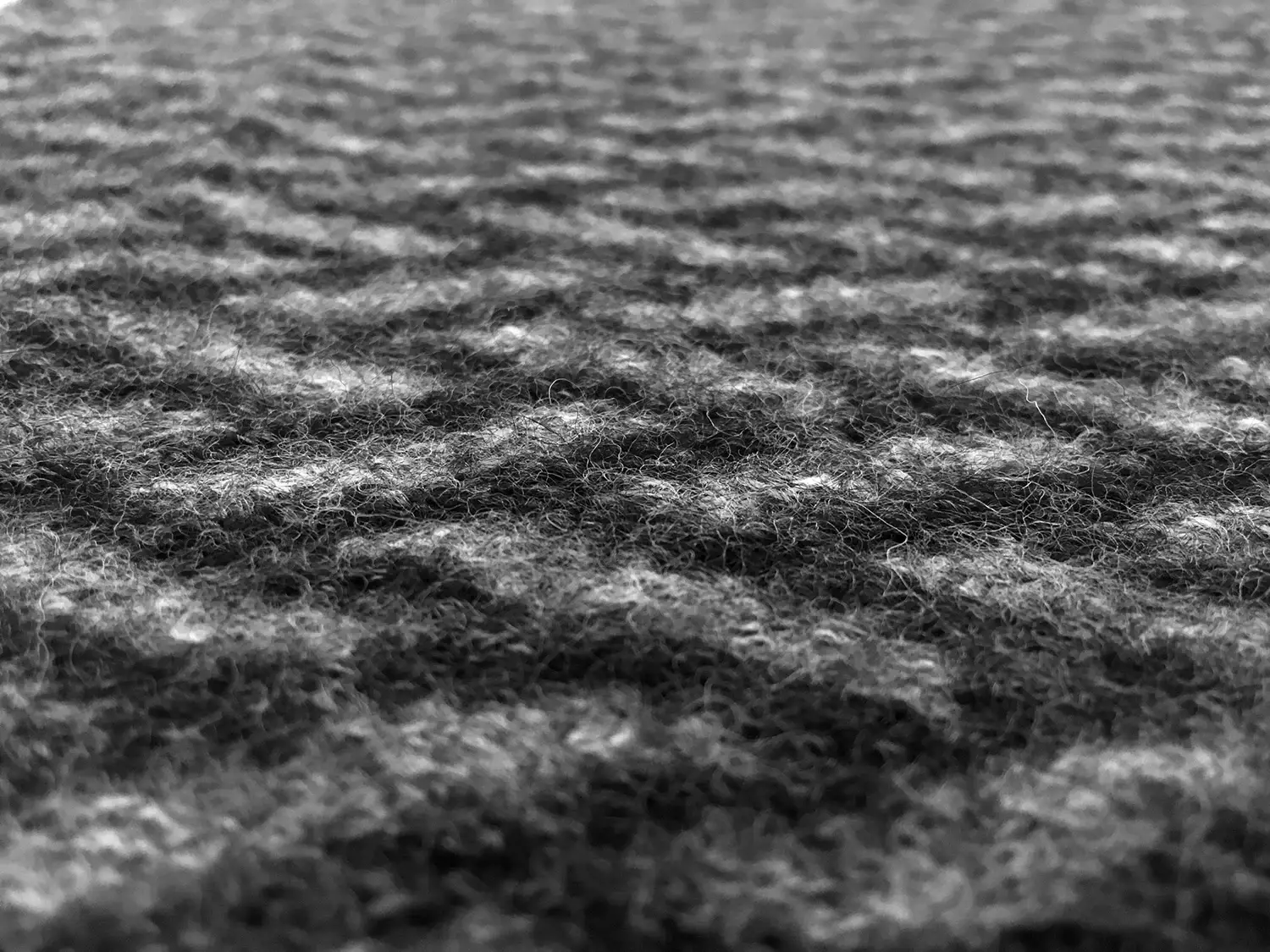 Virgin Wool Knit Herringbone2