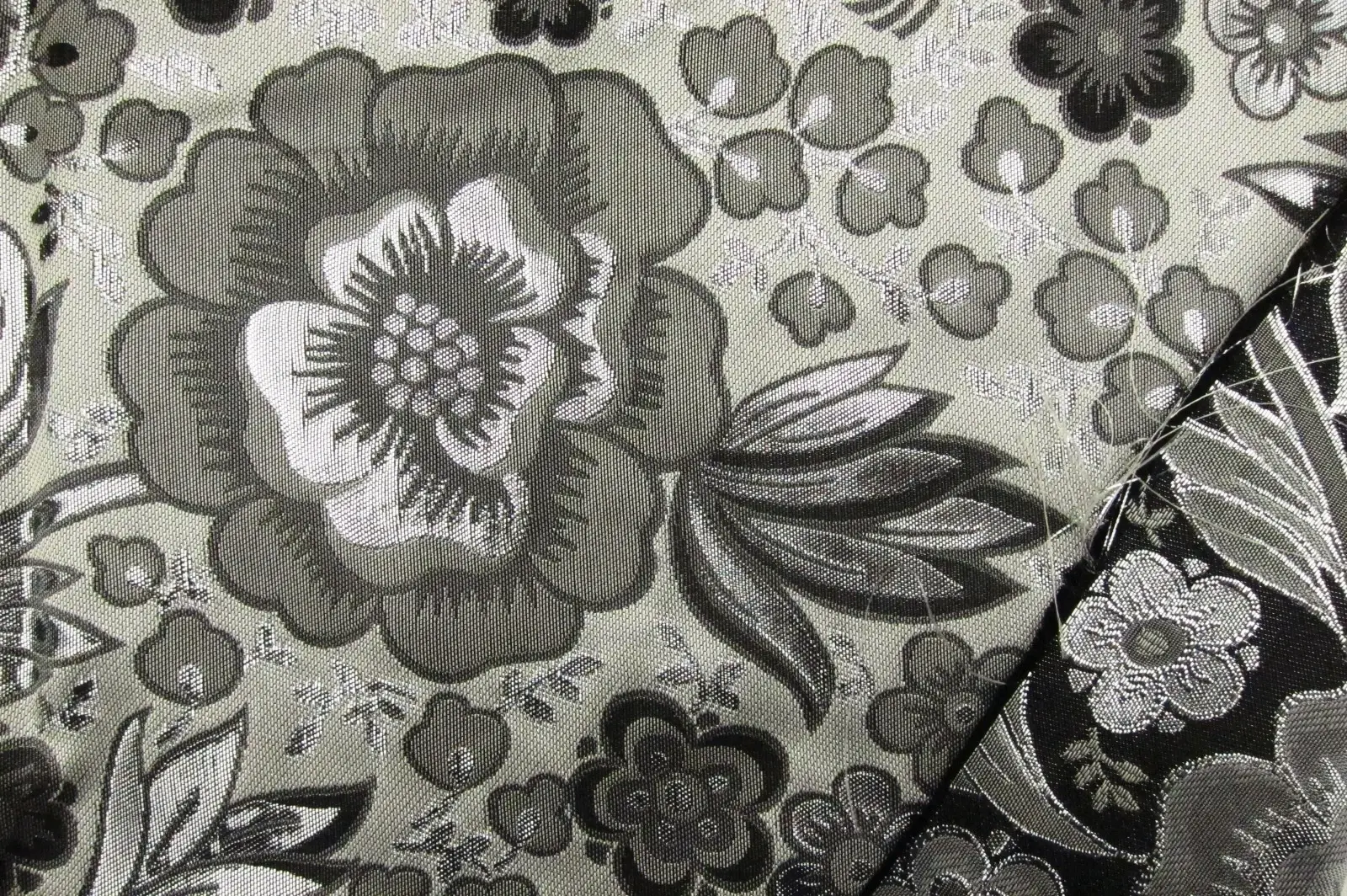 Metallic Brocade3