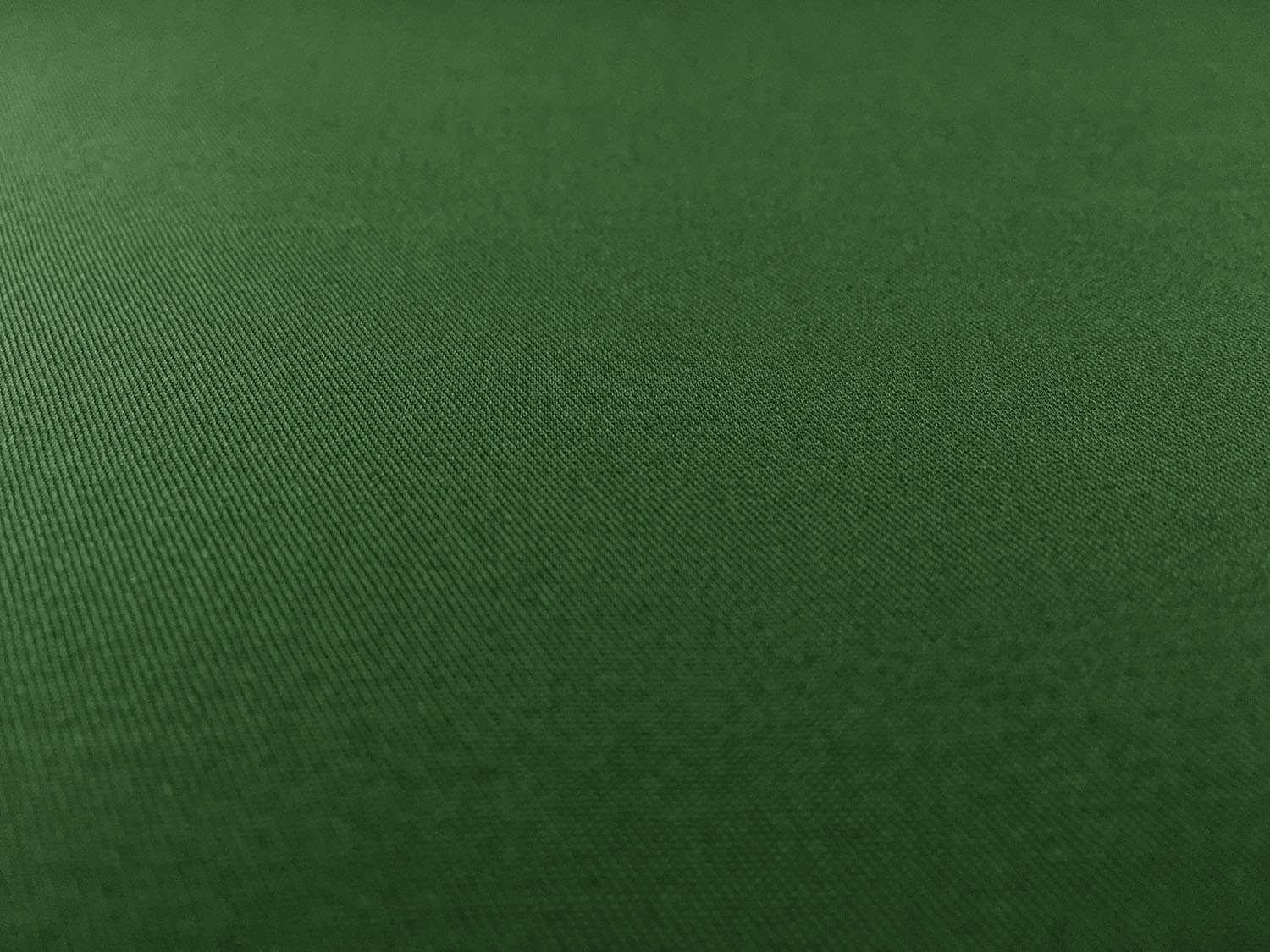 Combed Cotton Fineline Twill in Pesto0