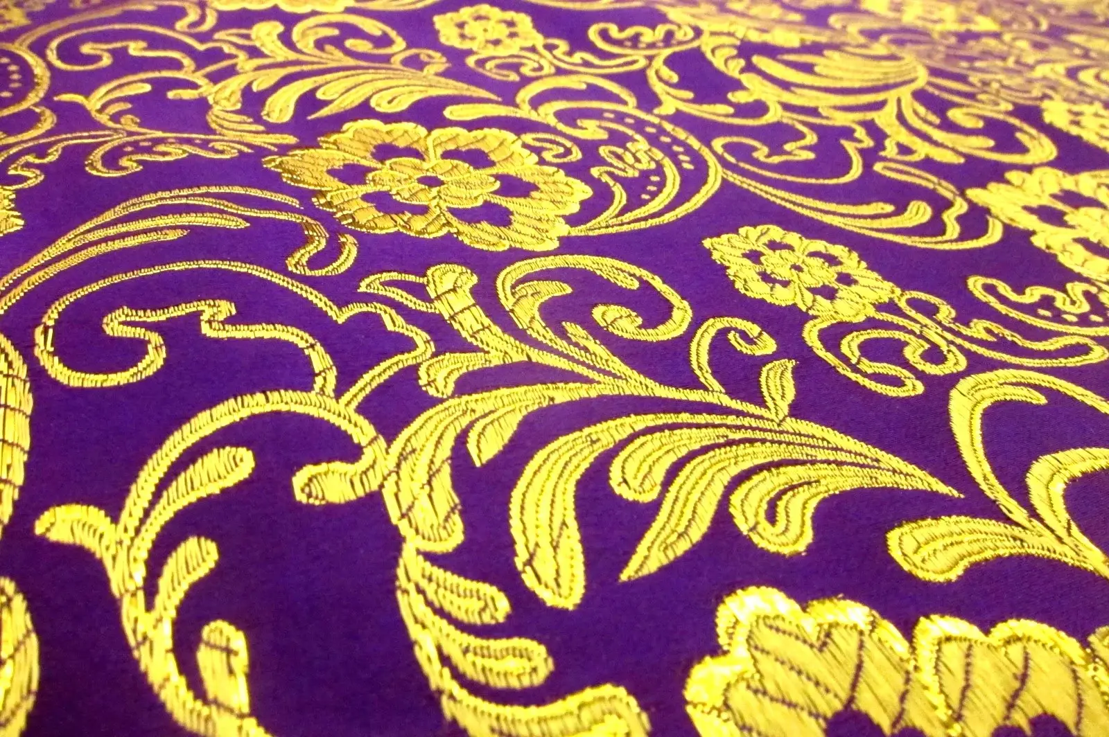Metallic Brocade2