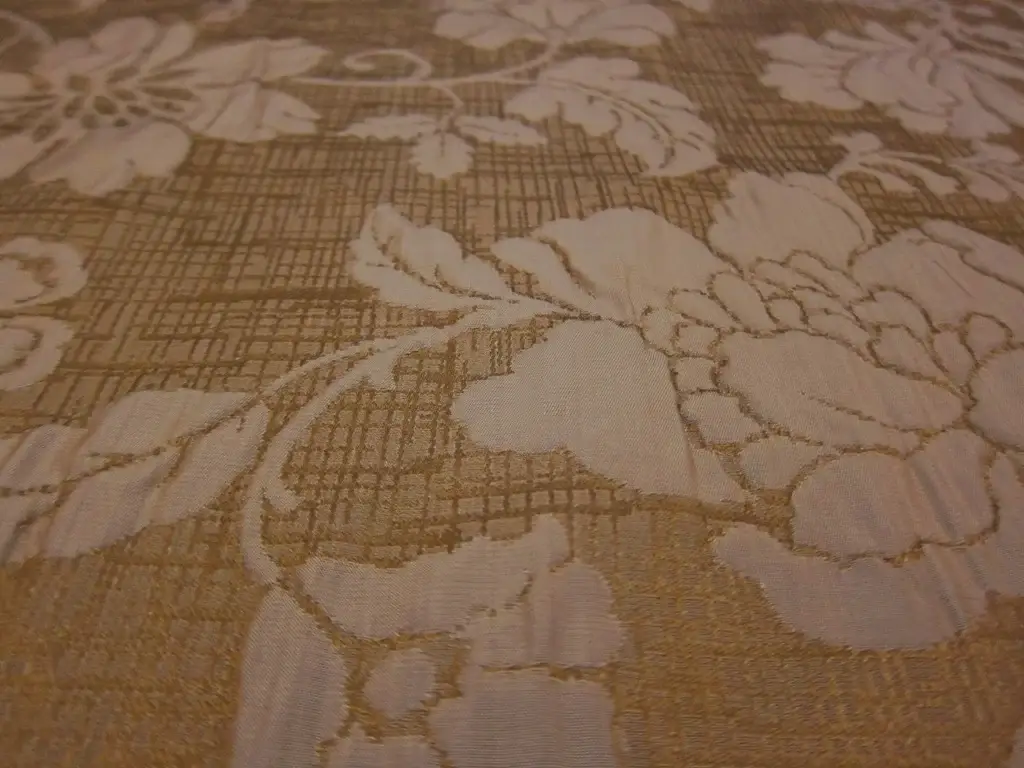 Silk Brocade2
