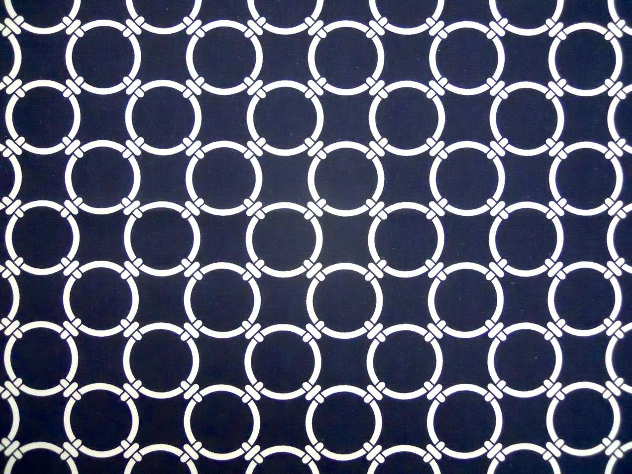 Cotton Canvas Chain Links Print0
