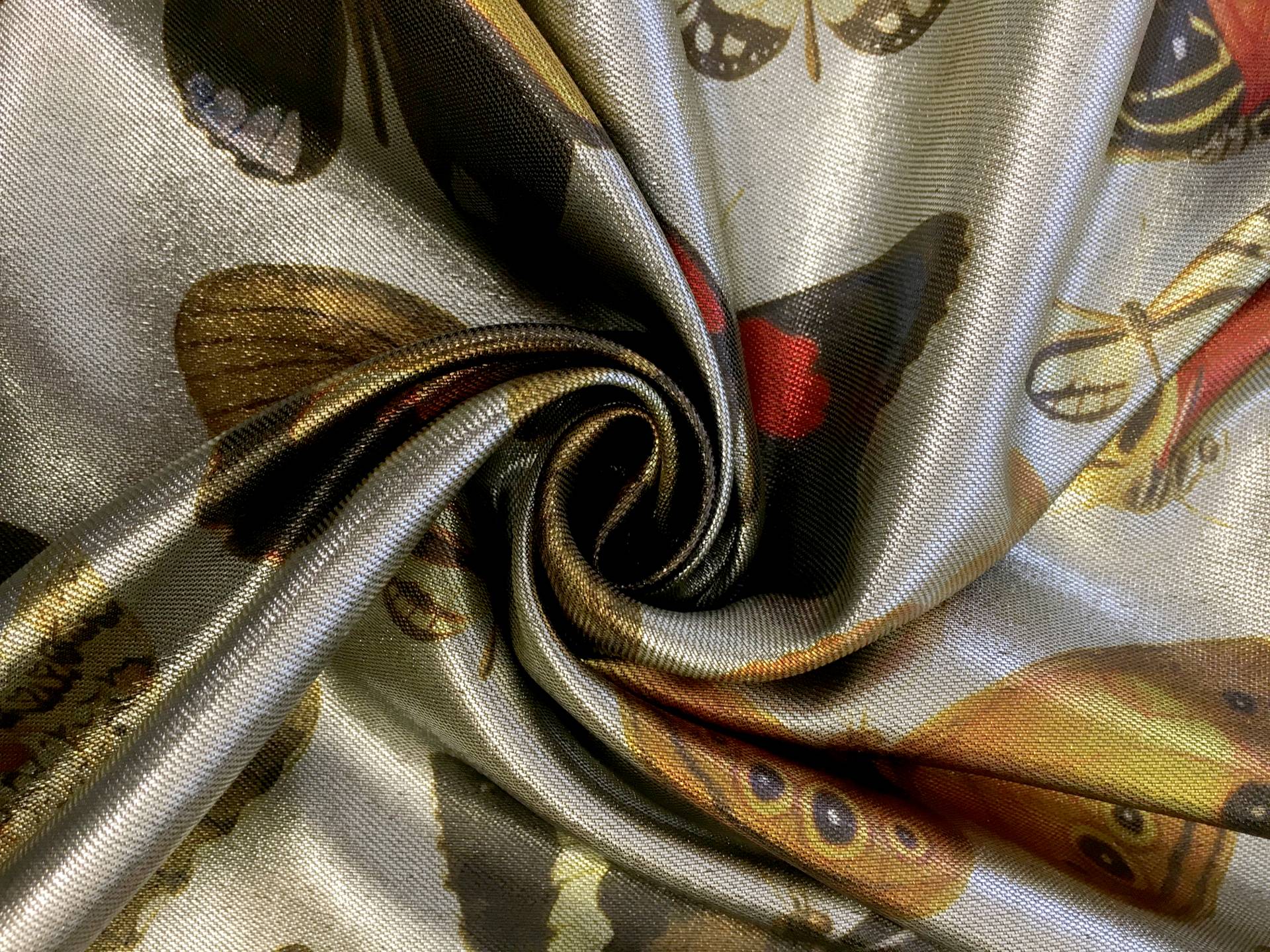 Printed Silk and Poly Blend Crepe Lamé with Various Butterflies3