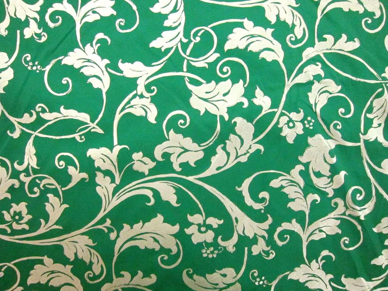 Metallic Printed Light Weight Silk Blend Zibeline0