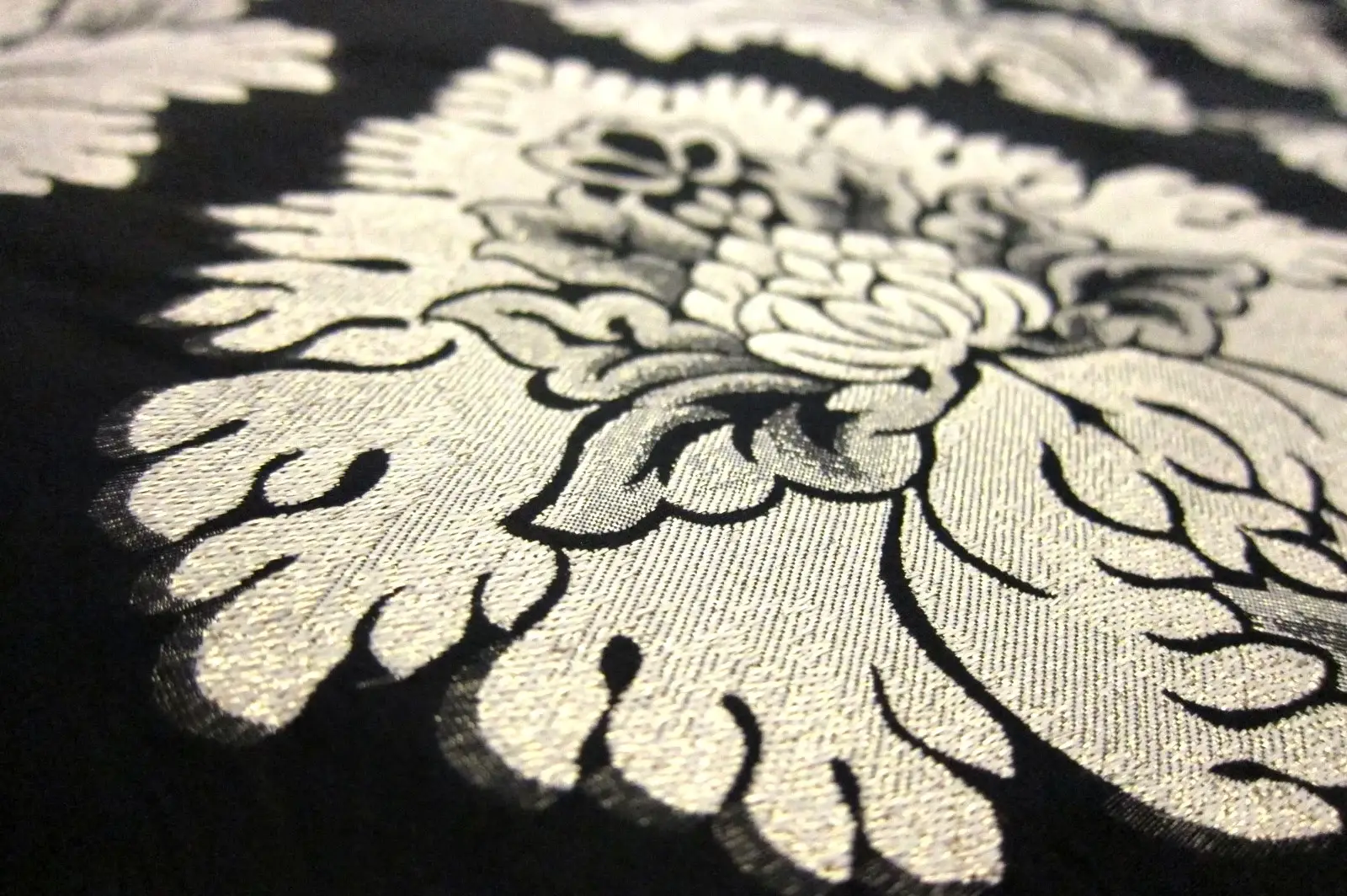 Metallic Brocade2