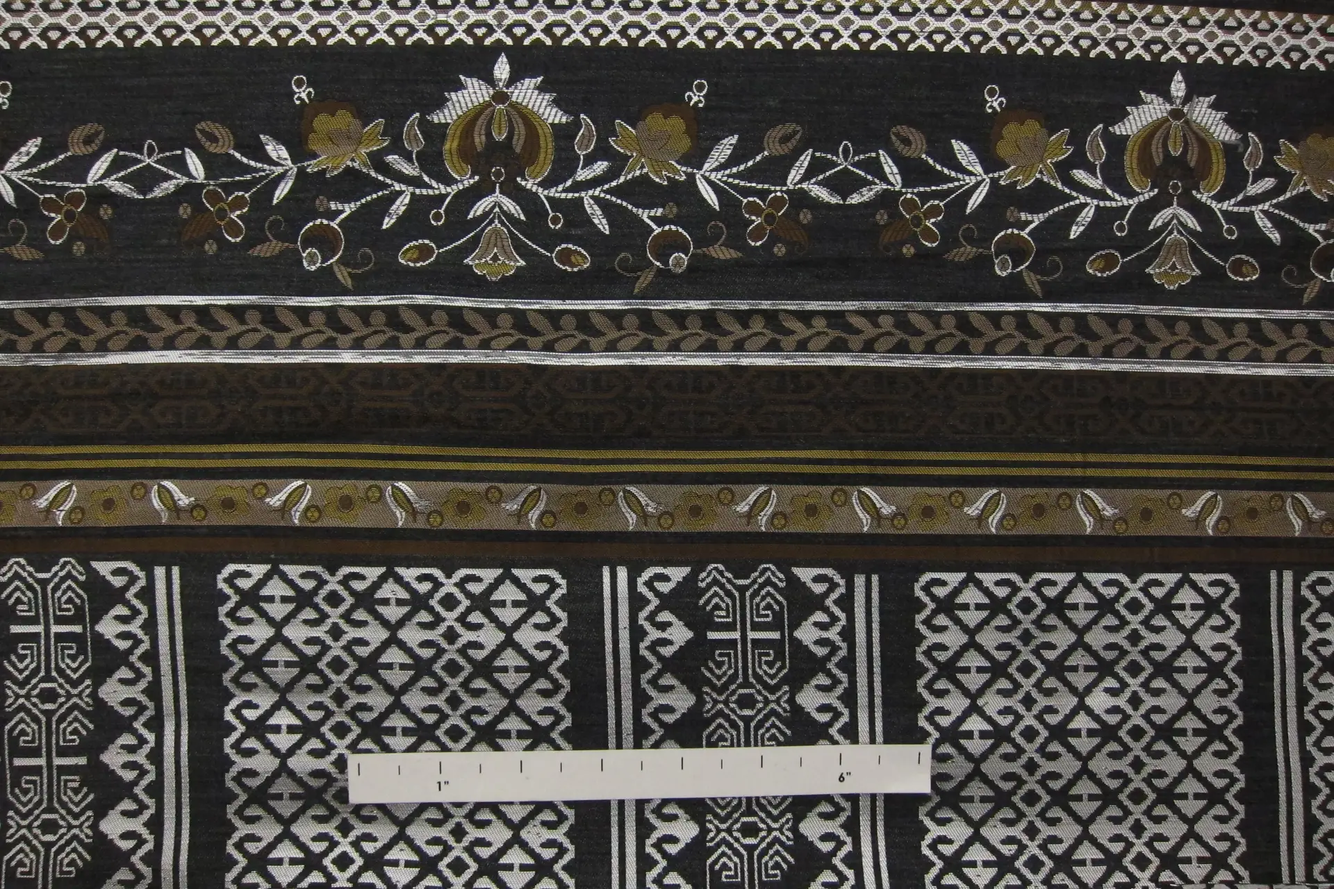 Metallic Brocade0