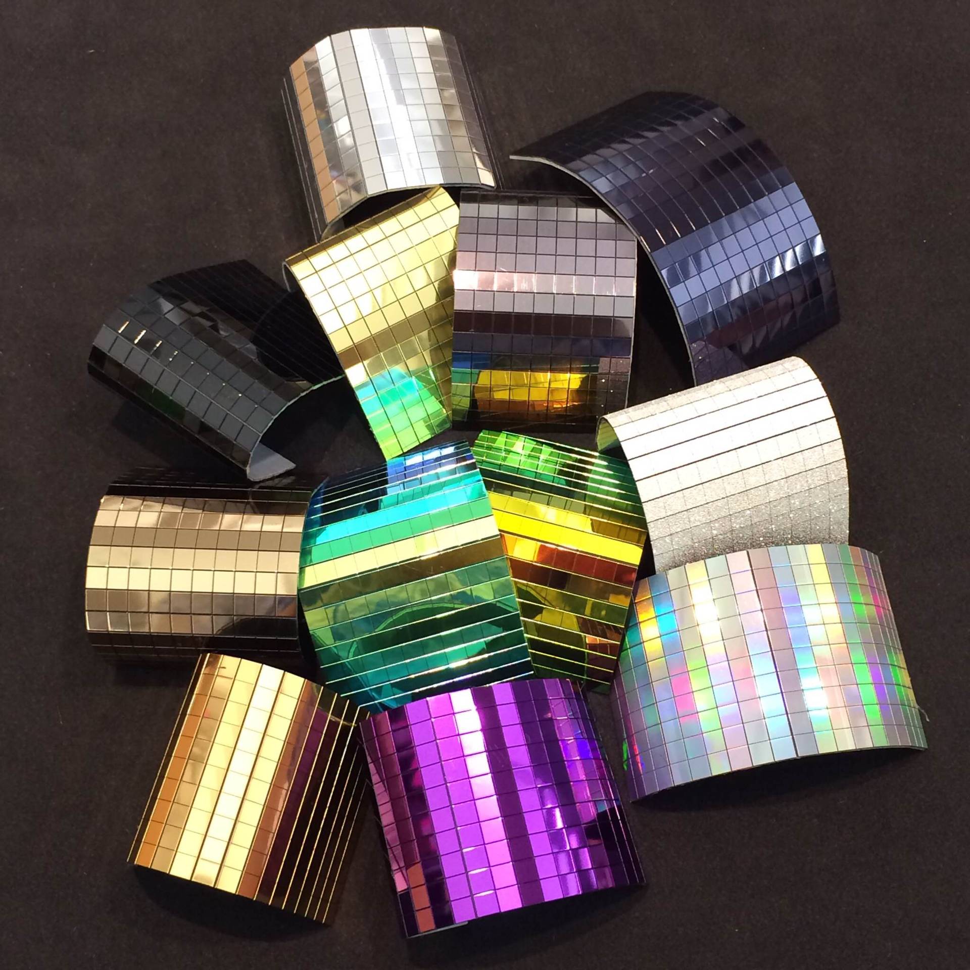 Adhesive Mirror Ball Tile Panel in Onyx1