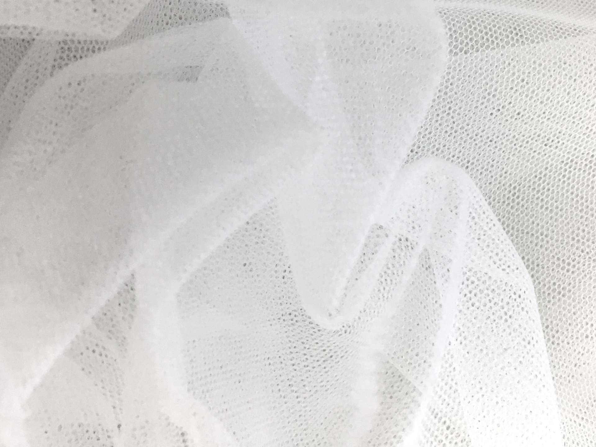 Nylon Bobbinet in Bianco