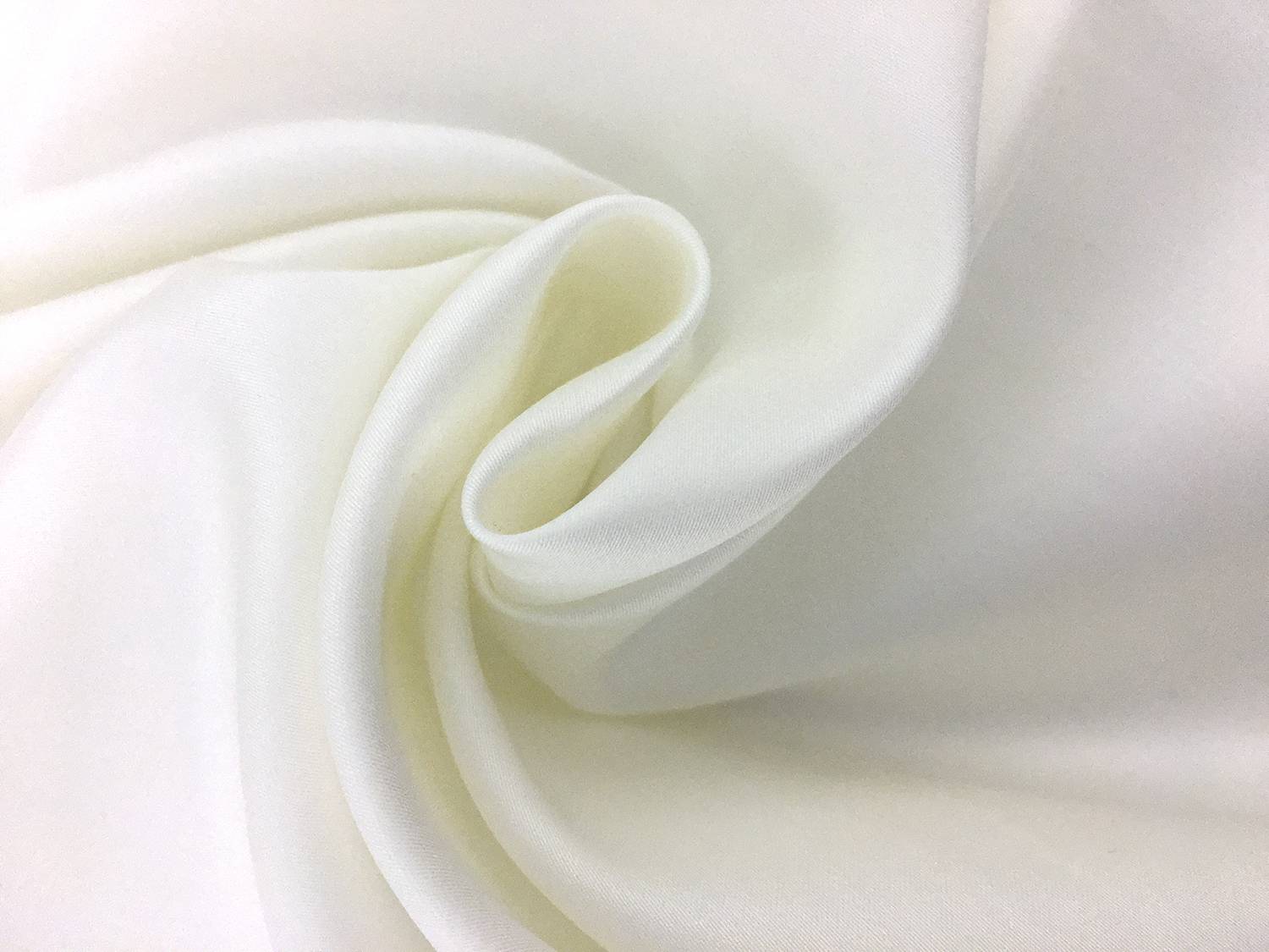 Egyptian Cotton Sateen in Swiss Ivory0