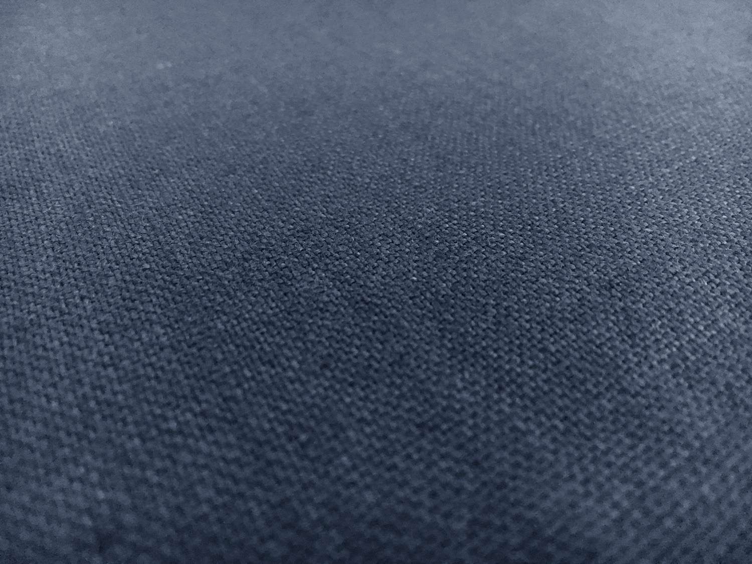 Irish Midweight Linen in Officer Navy