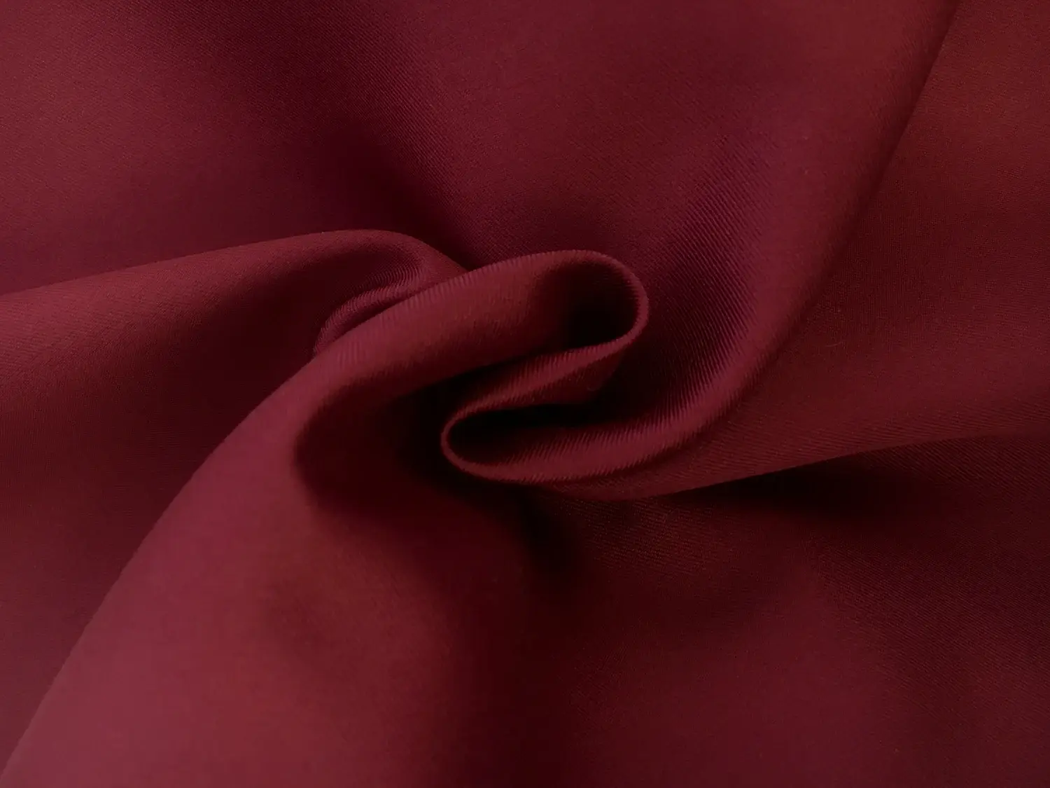 Polyester Mikado in Bordeux1