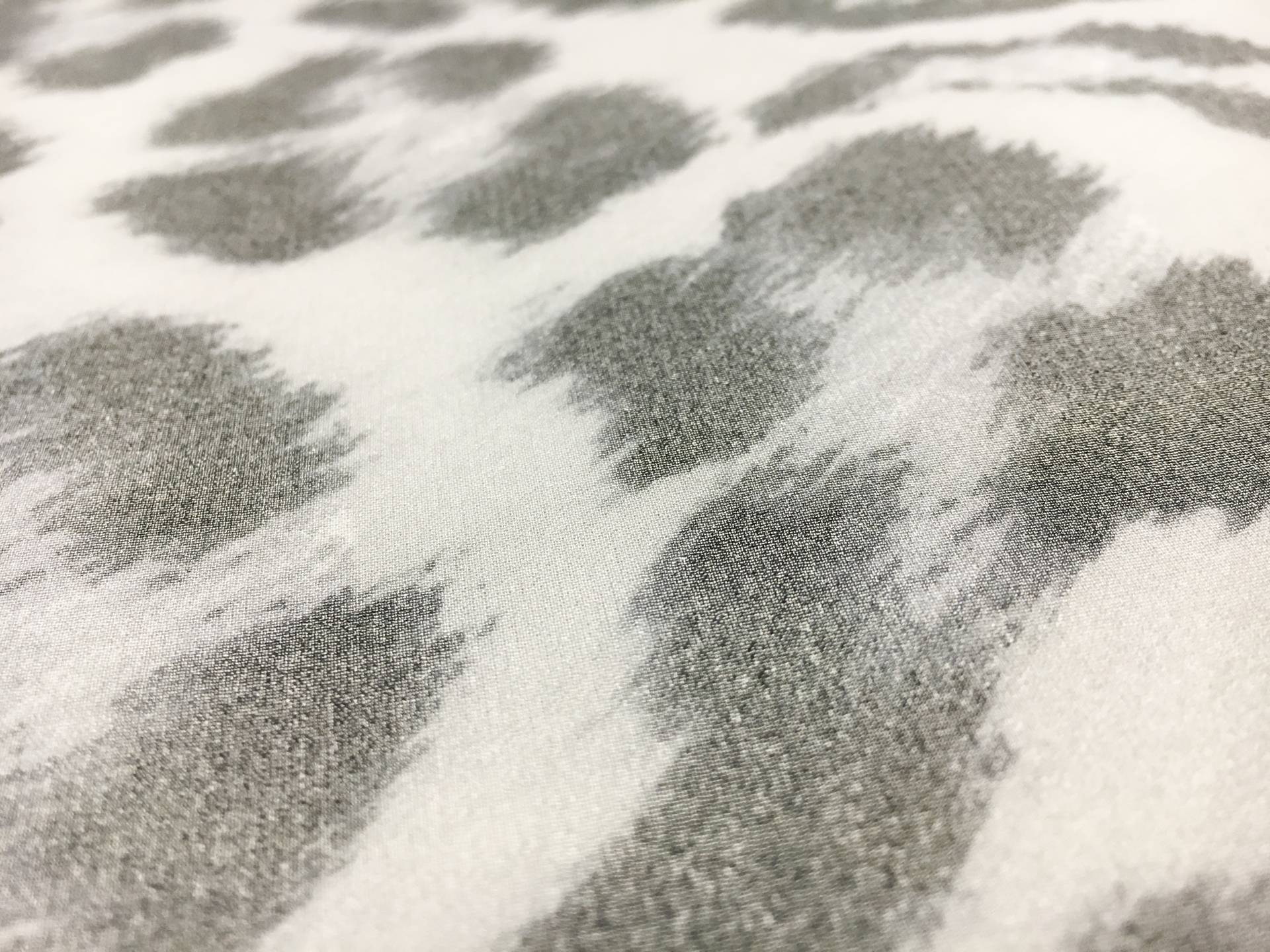 Leopard Printed Metallic Silk Chiffon2