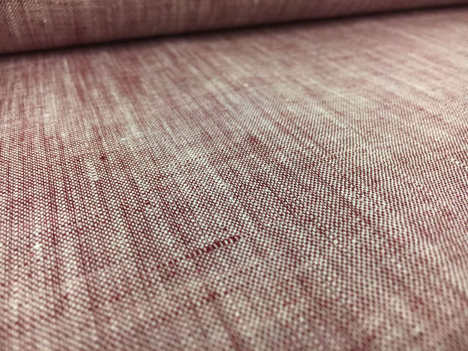 Two Toned Lightweight Linen in White Raspberry