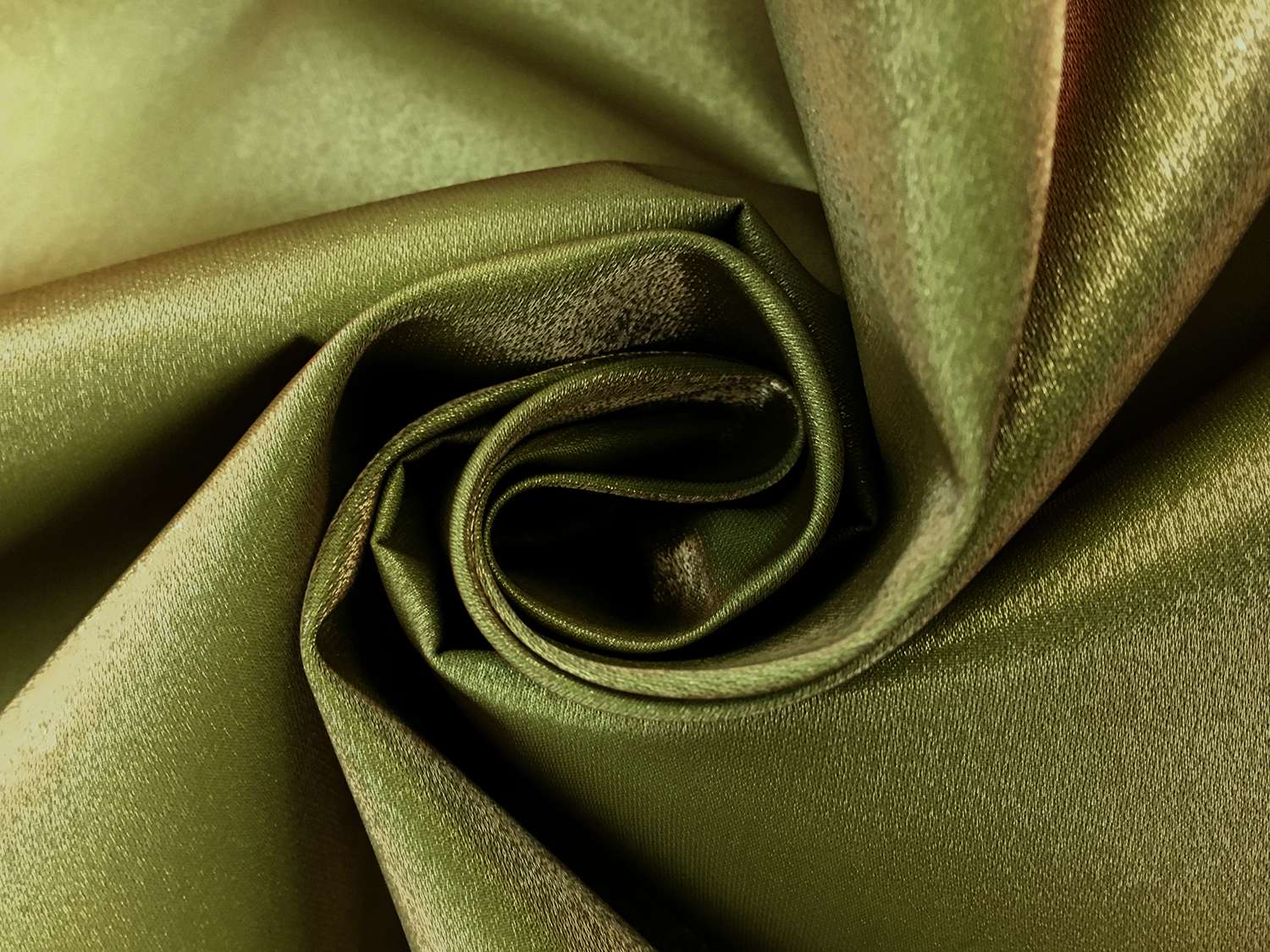 Metallic Polyester and Viscose Blend Satin Face Organza0