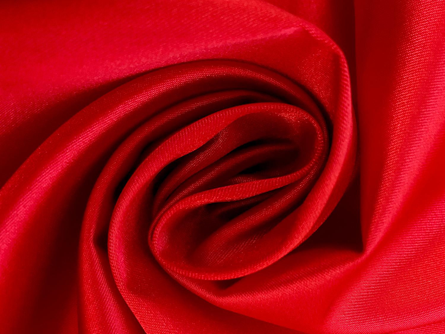 Tahari Stretch Polyester Charmeuse in Red0