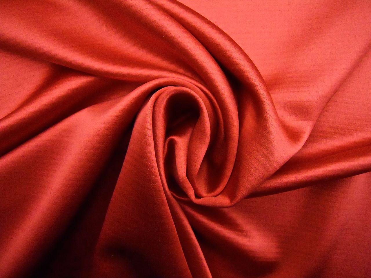 Silk and Wool Hammered Satin0