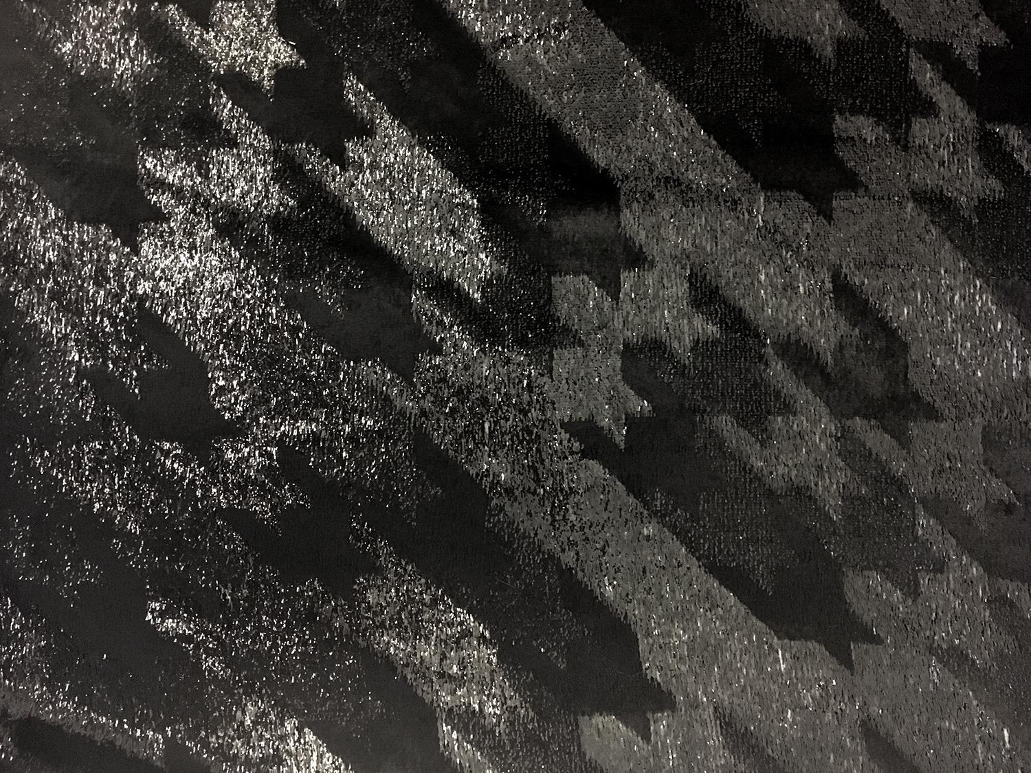 Silk and Lurex Panné Velvet with Houndstooth0