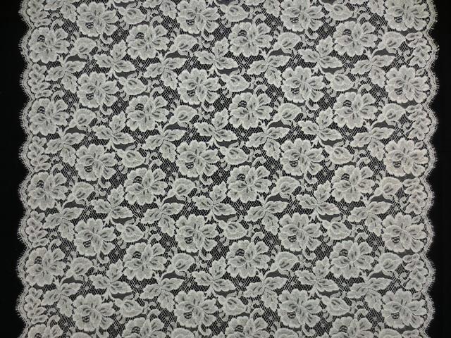 Metallic Chantilly Lace3