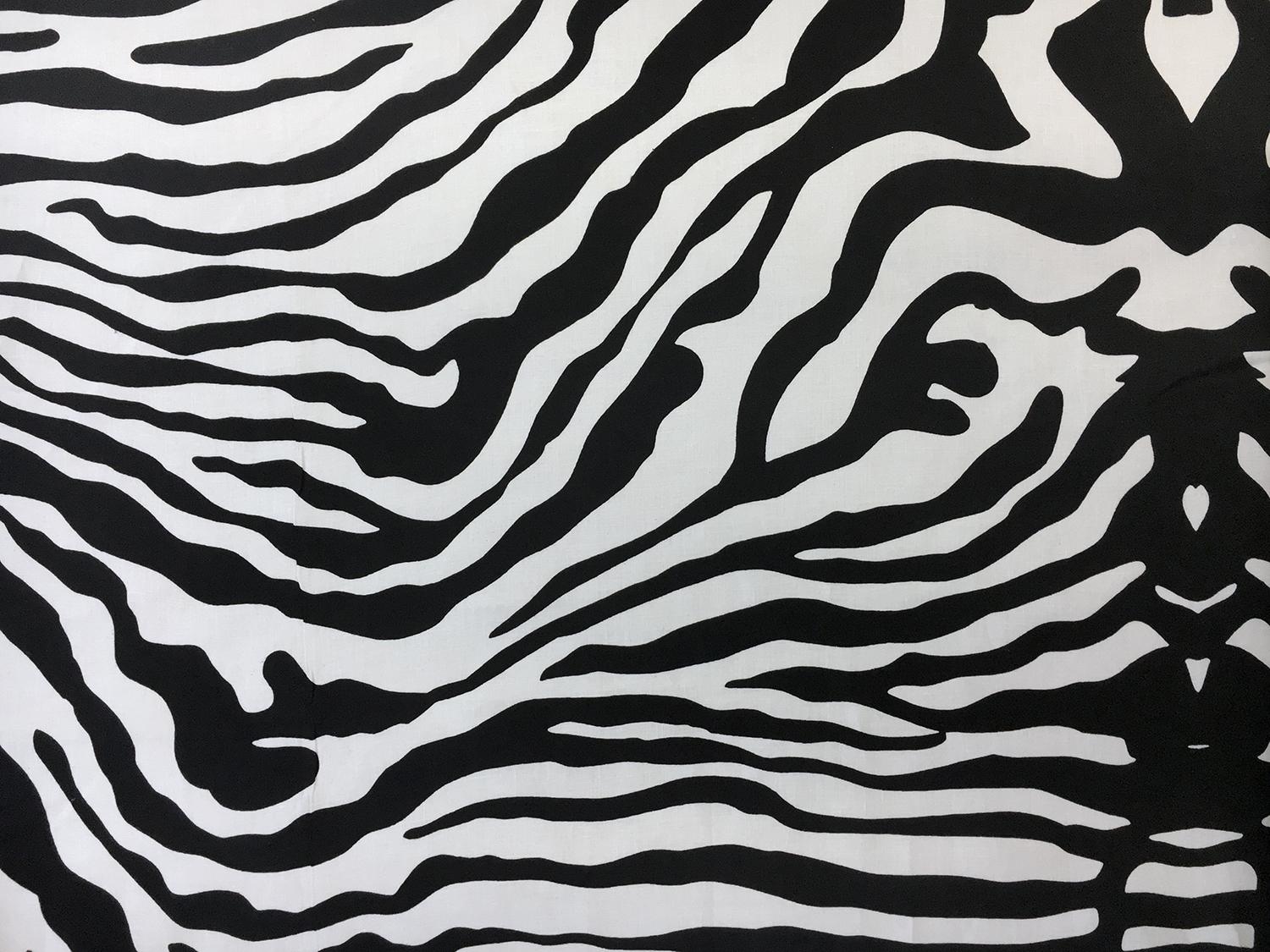 Lightweight Linen Zebra Print in Black0