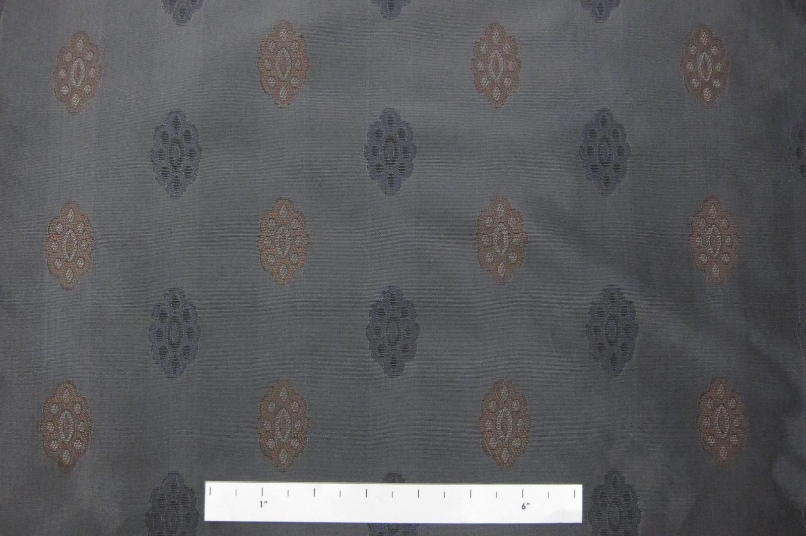 Metallic Fil Coupé Taffeta0