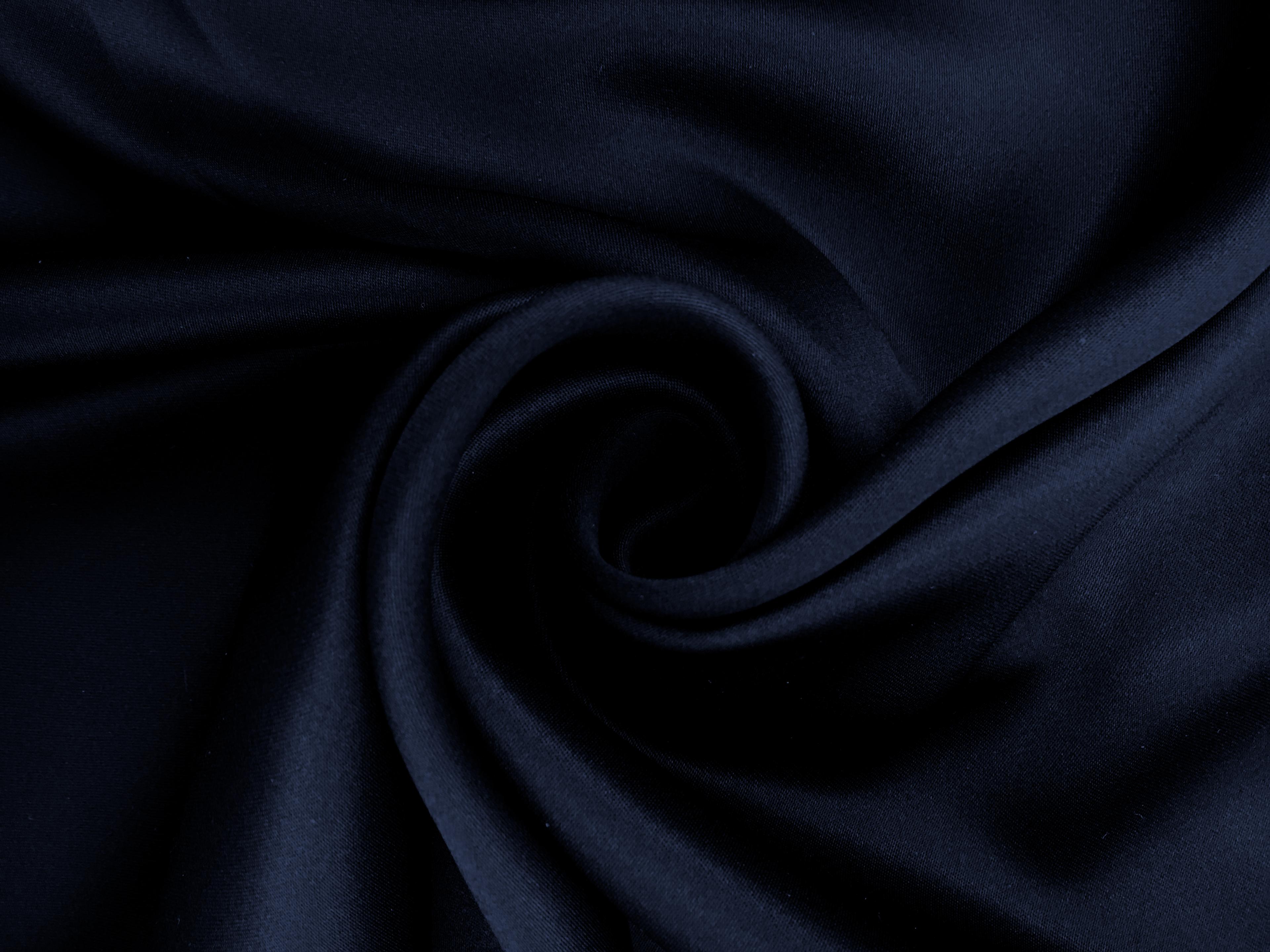 Italian Doubleface Silk Charmeuse in Midnight Navy0
