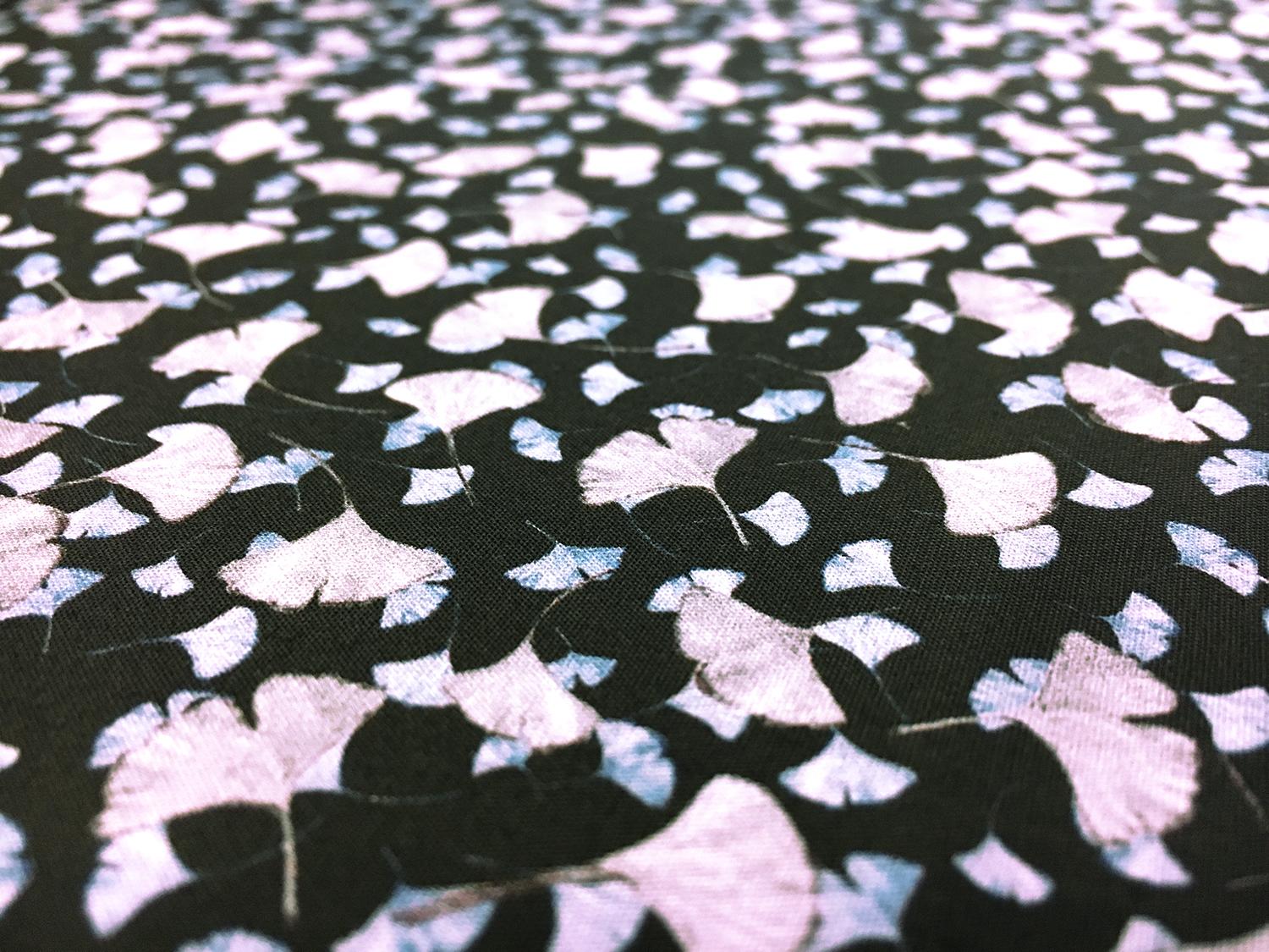 Cotton Broadcloth With Sweet Peas Floral Print3