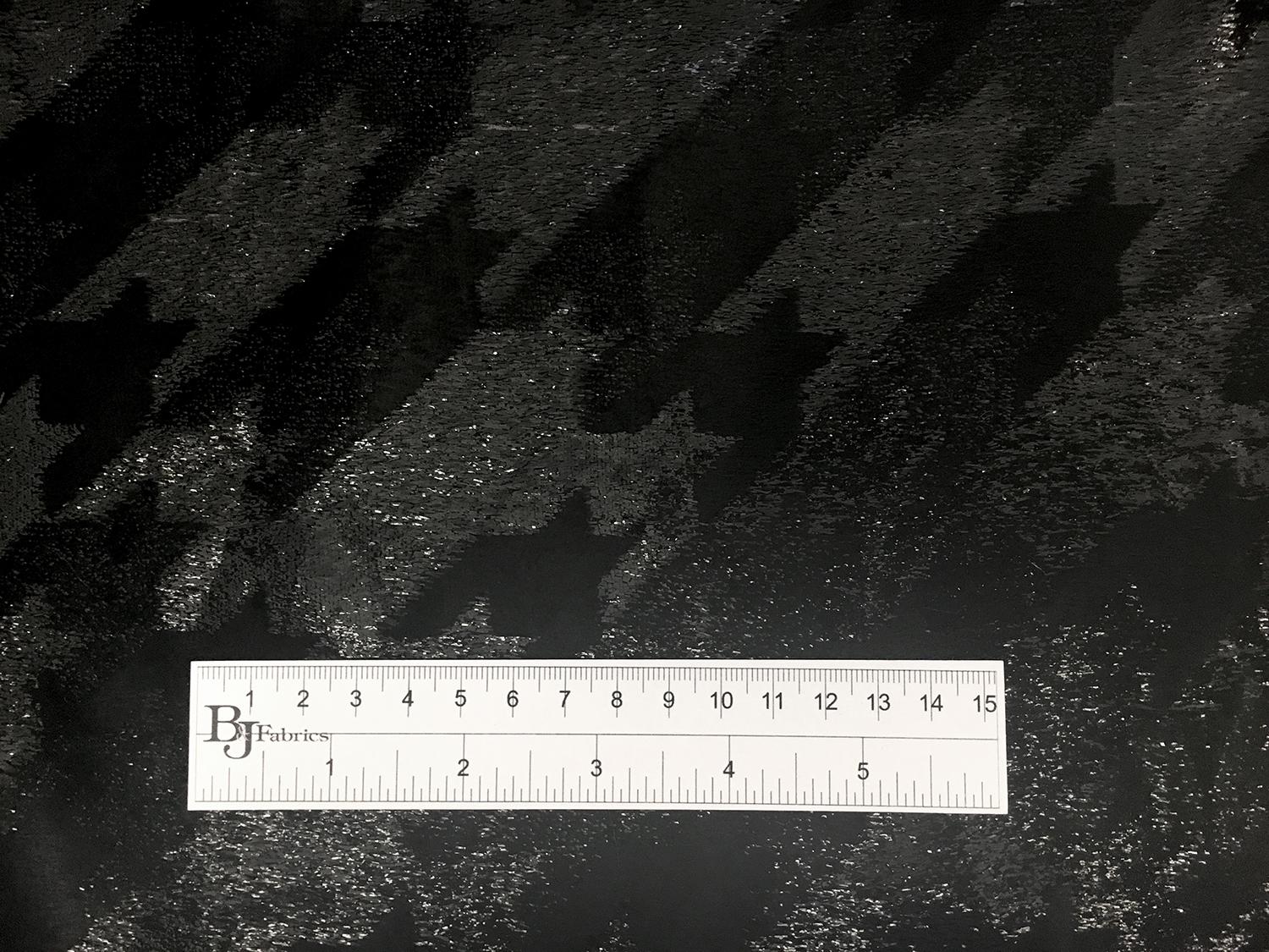 Silk and Lurex Panné Velvet with Houndstooth1